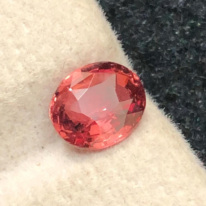 Padparadscha Sapphire 1.56ct Oval Cut – Vibrant Peach-Pink Glow With Certificate