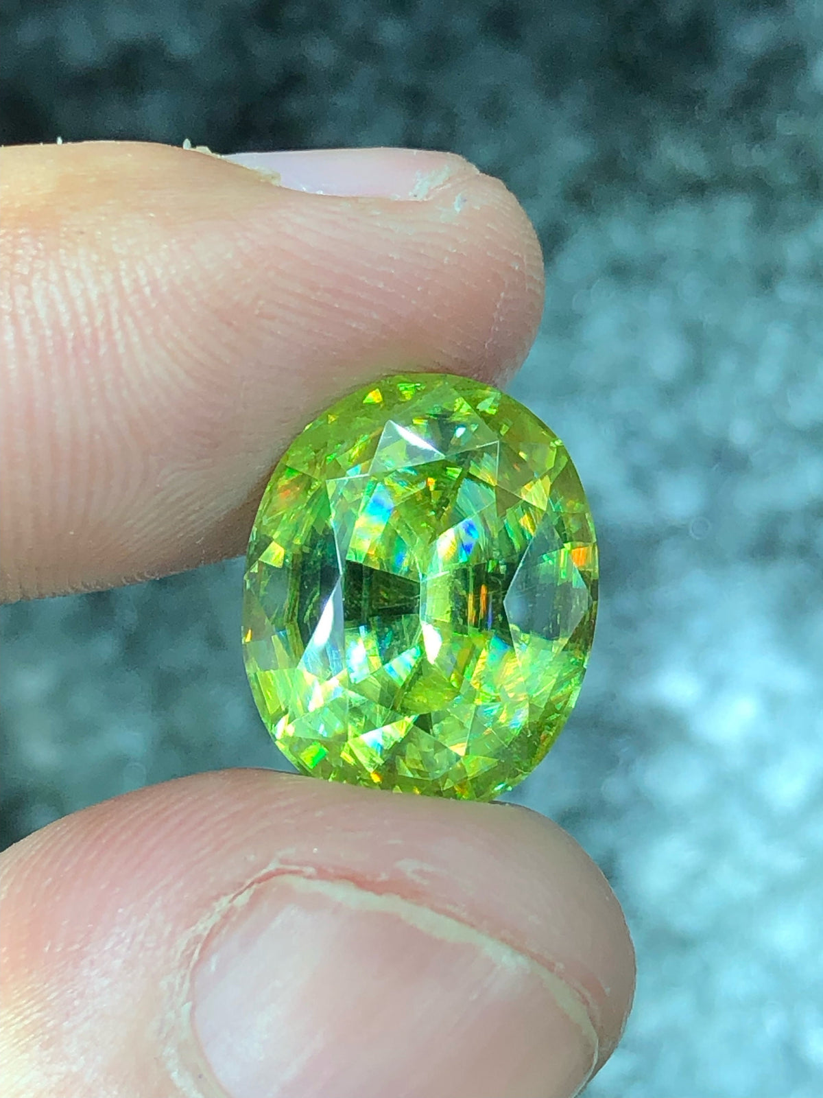 Apple Green Sphene Gemstone: Oval Cut, 8.85 CT, Himalayan Origin