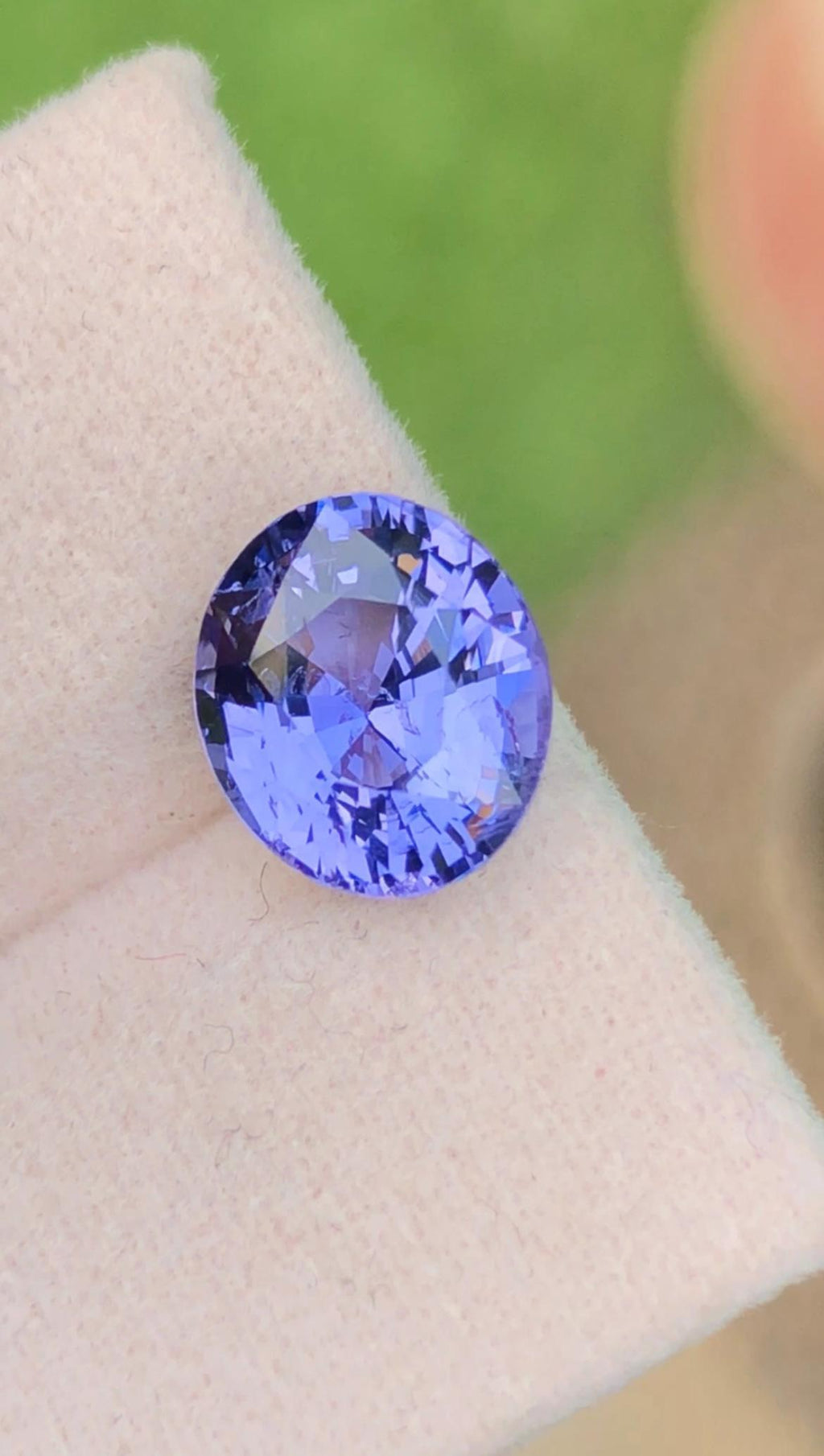 Color Change Spinel 2.99ct Oval Faceted Cut – Color-Change Blue to Purple with Certificate.