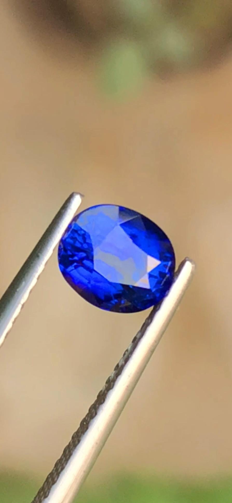 Royal Blue Sapphire 1.28ct Oval Cut Madagascar – Vibrant Faceted Gemstone