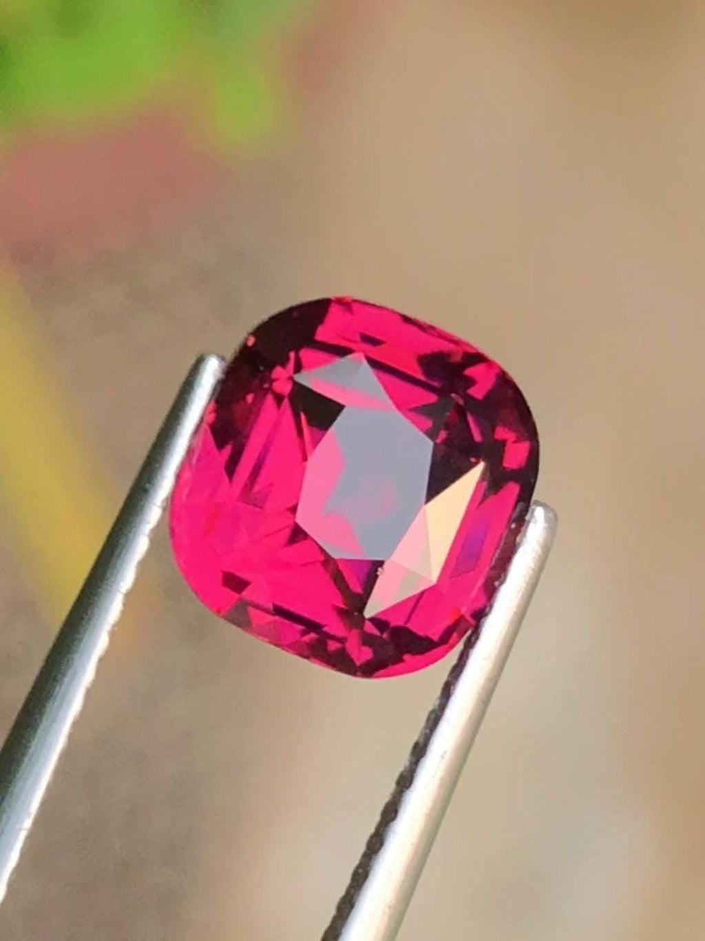 Rhodolite Garnet 4.05ct Cushion Cut – Certified Raspberry-Tone Tanzanian Gemstone