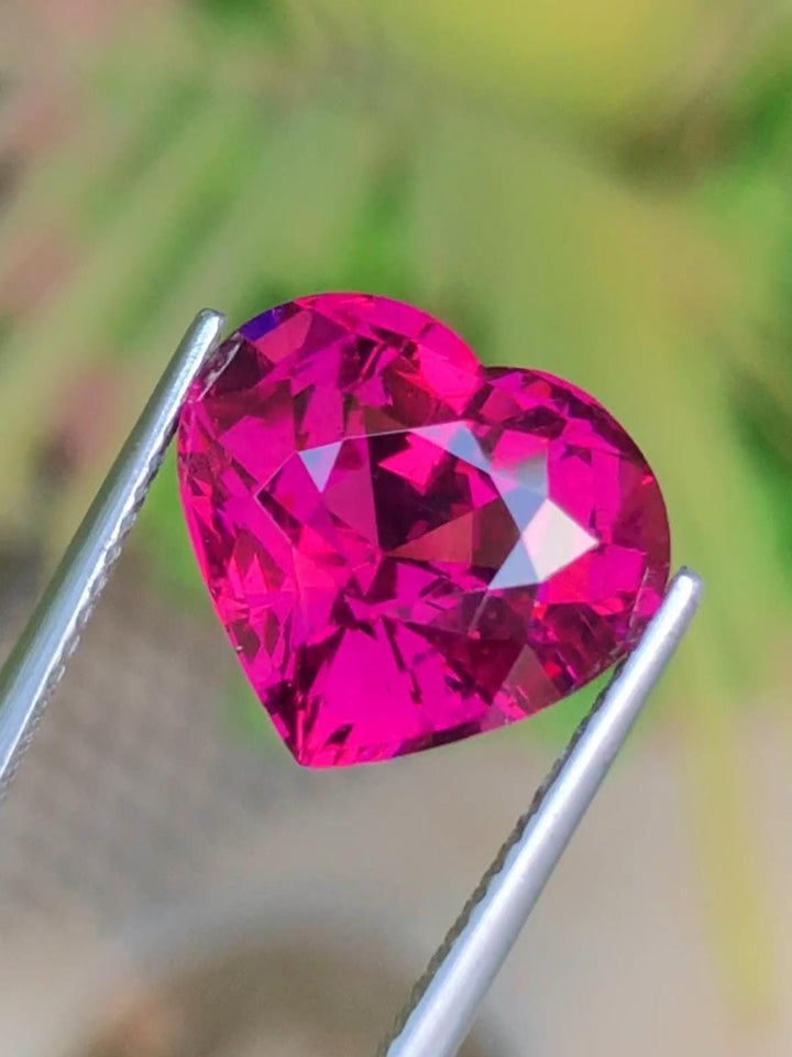 Purple Rhodolite Garnet 7.69 ct Heart Cut – Tanzania Certified