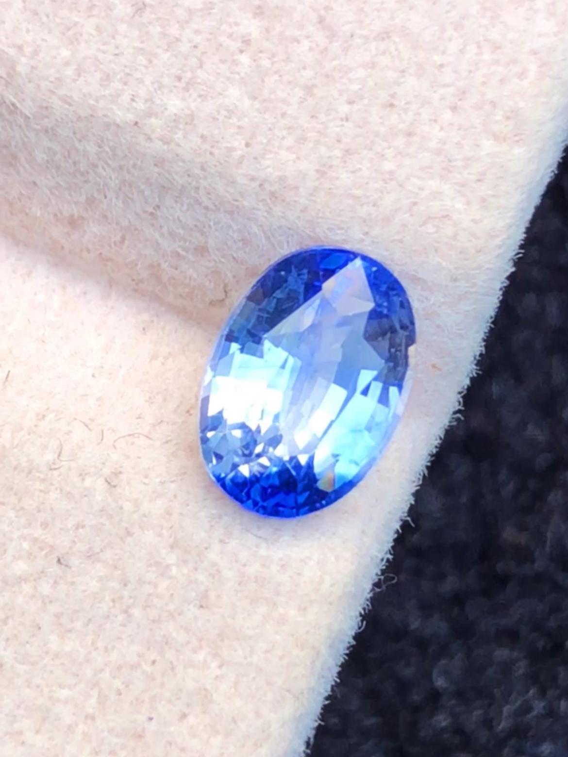 Blue Bi-Color Sapphire 0.93ct Oval Cut Sri Lanka