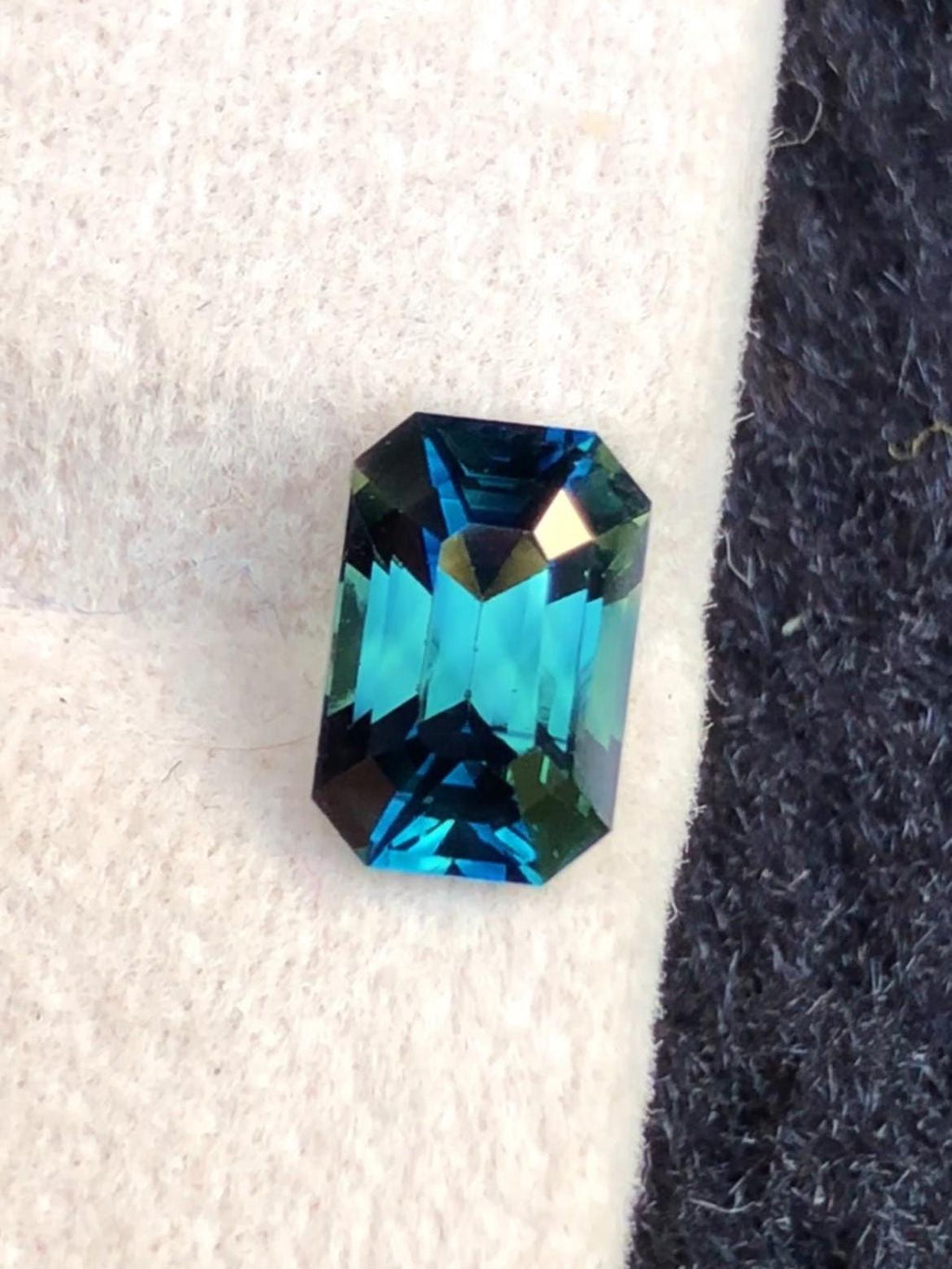 Teal Sapphire 1.67ct Octagonal Cut from Madagascar – Certified