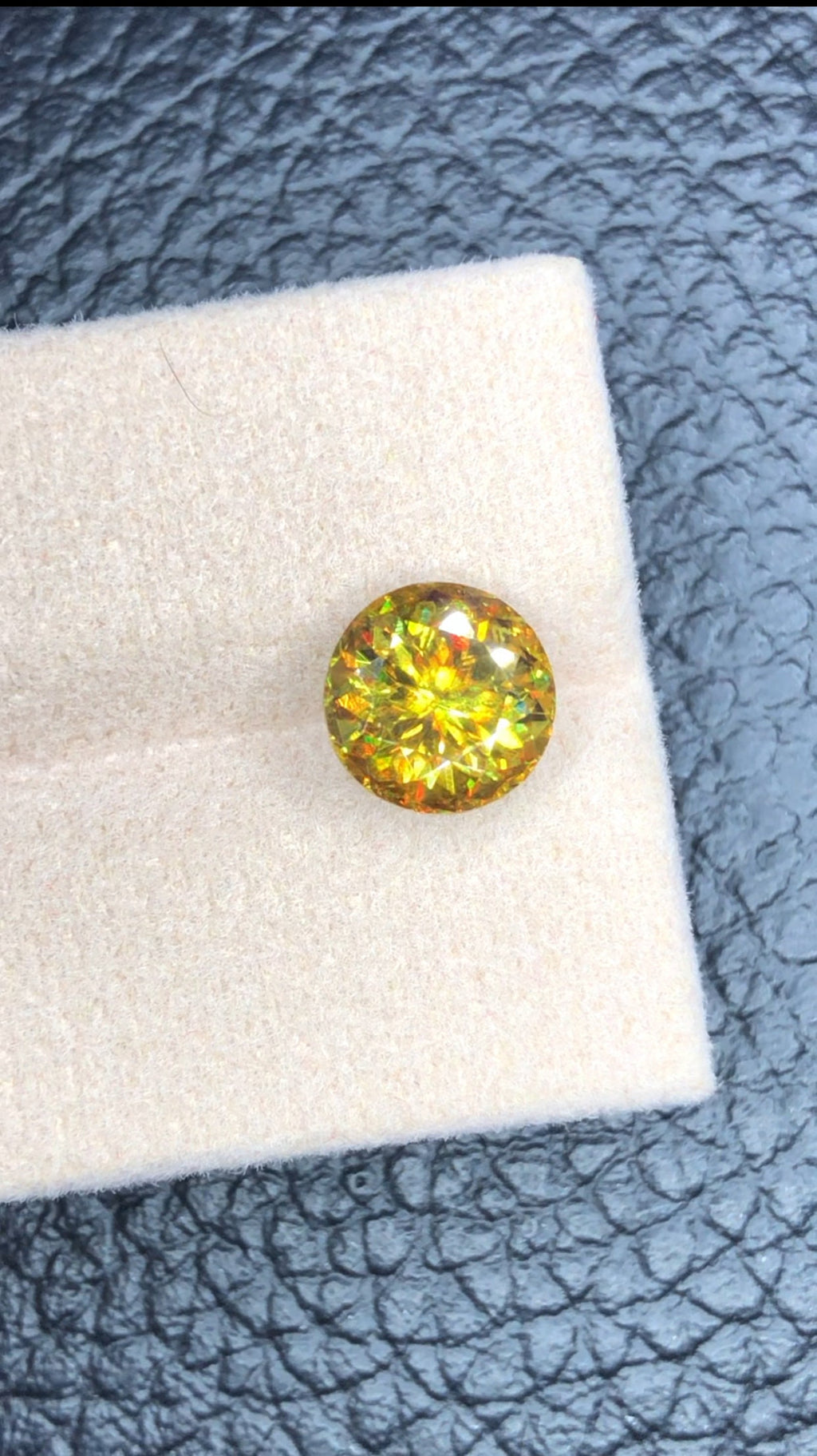 Natural Fire Sphene Gemstone: Round Cut, 3.10 CT, Himalayan Origin