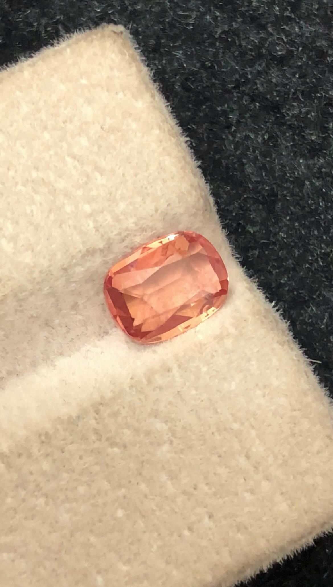 Padparadscha Sapphire 1.09 ct Cushion Cut , Madagascar , Certified Orange-Pink