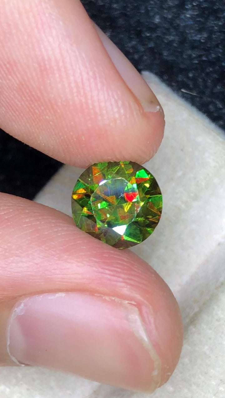 Chrome Sphene 1.10ct Round Cut — Full Fire, Skardu Pakistan