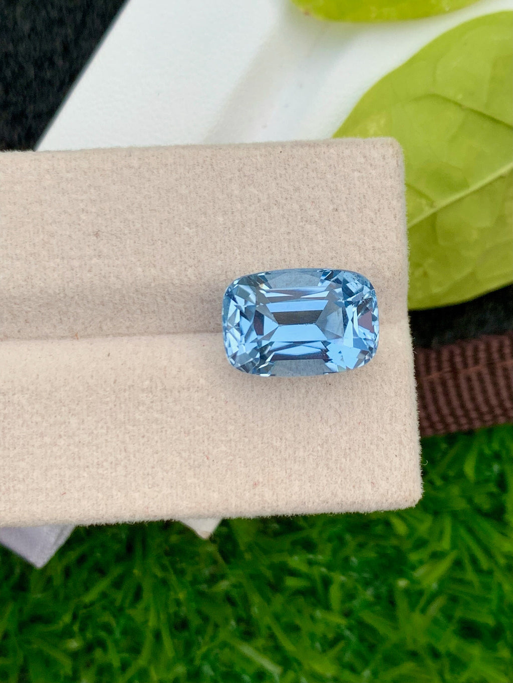Natural Santa Maria Aquamarine Gemstone: 7.25 CT Cushion Cut, Brazil