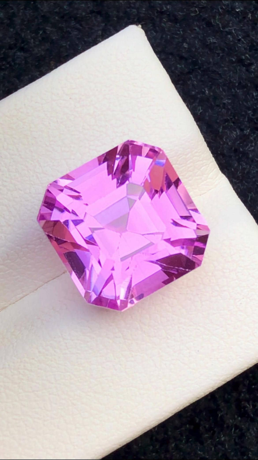 Pink Kunzite 14.30 carats Emerald Cut – Afghanistan Origin