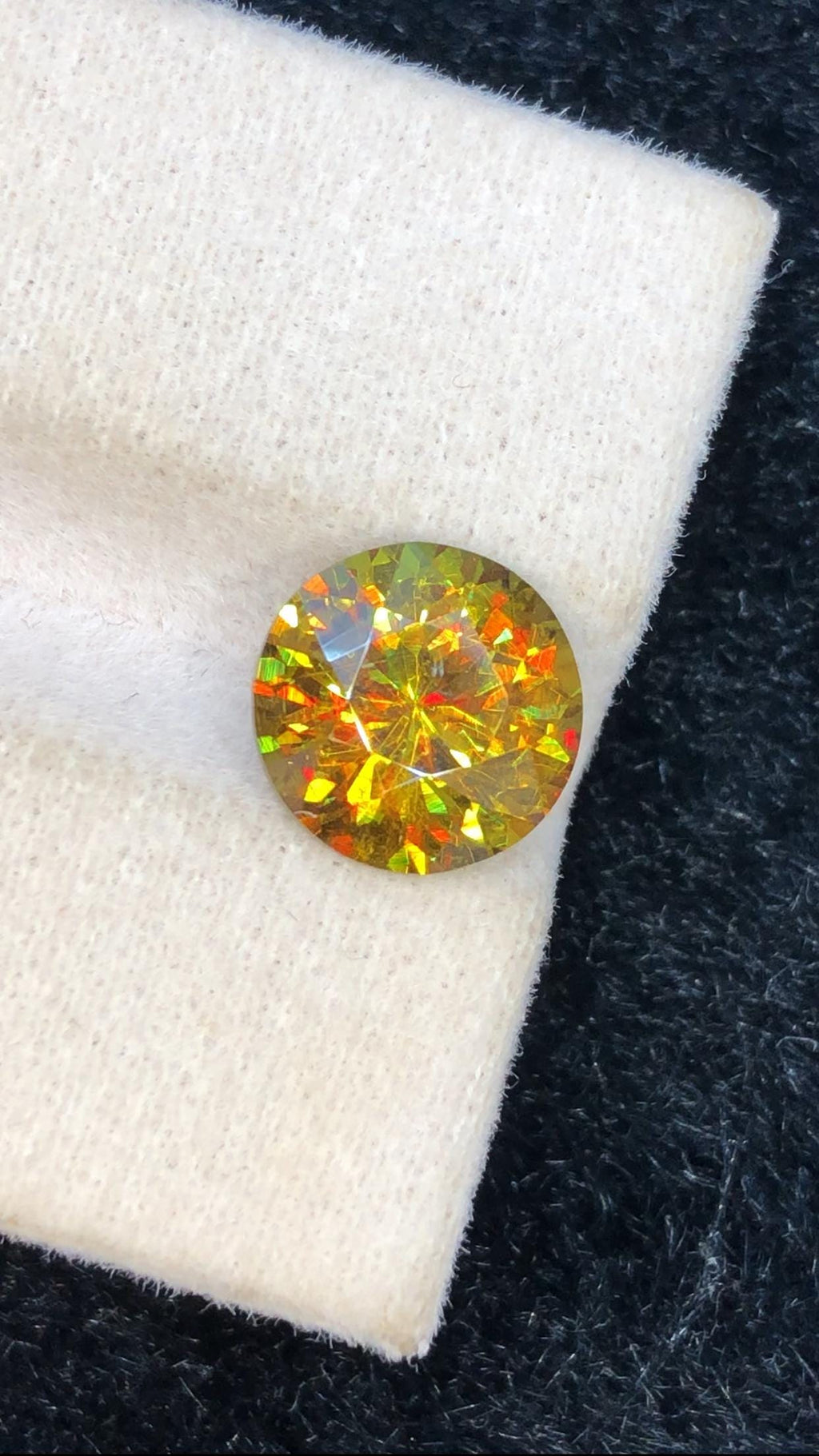 Natural Fire Sphene Gemstone: Round Cut, 3.20 CT, Himalayan Origin