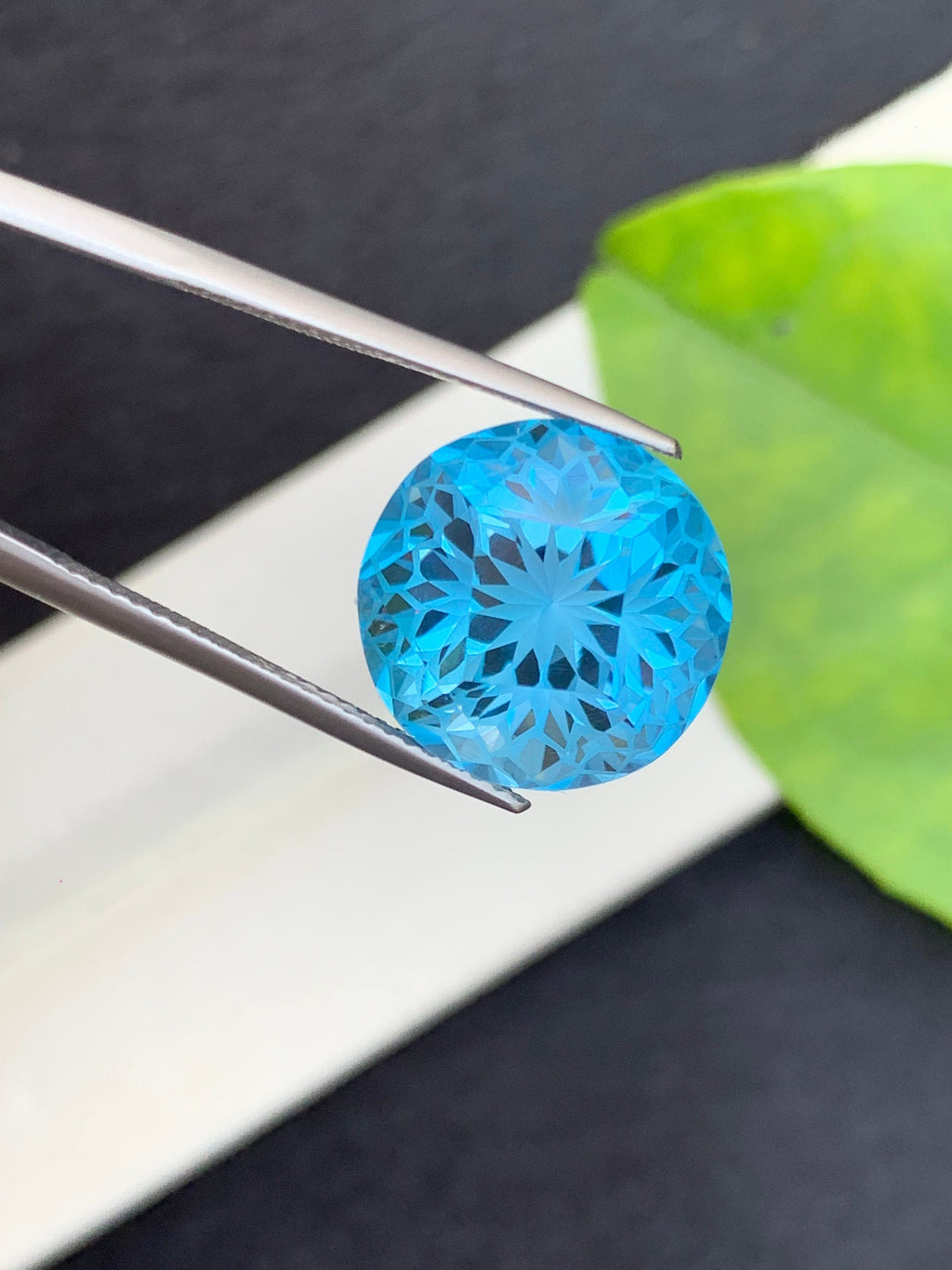Swiss Blue Topaz Gemstone: 16.50 CT Faceted Fancy Cut