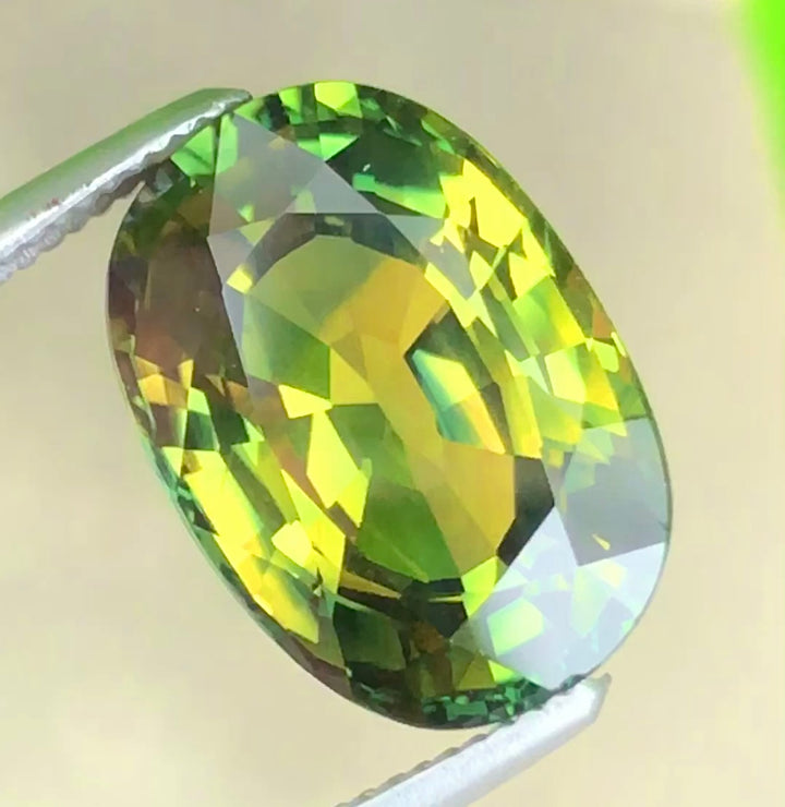 6.61 ct yellow-green no heat sapphire