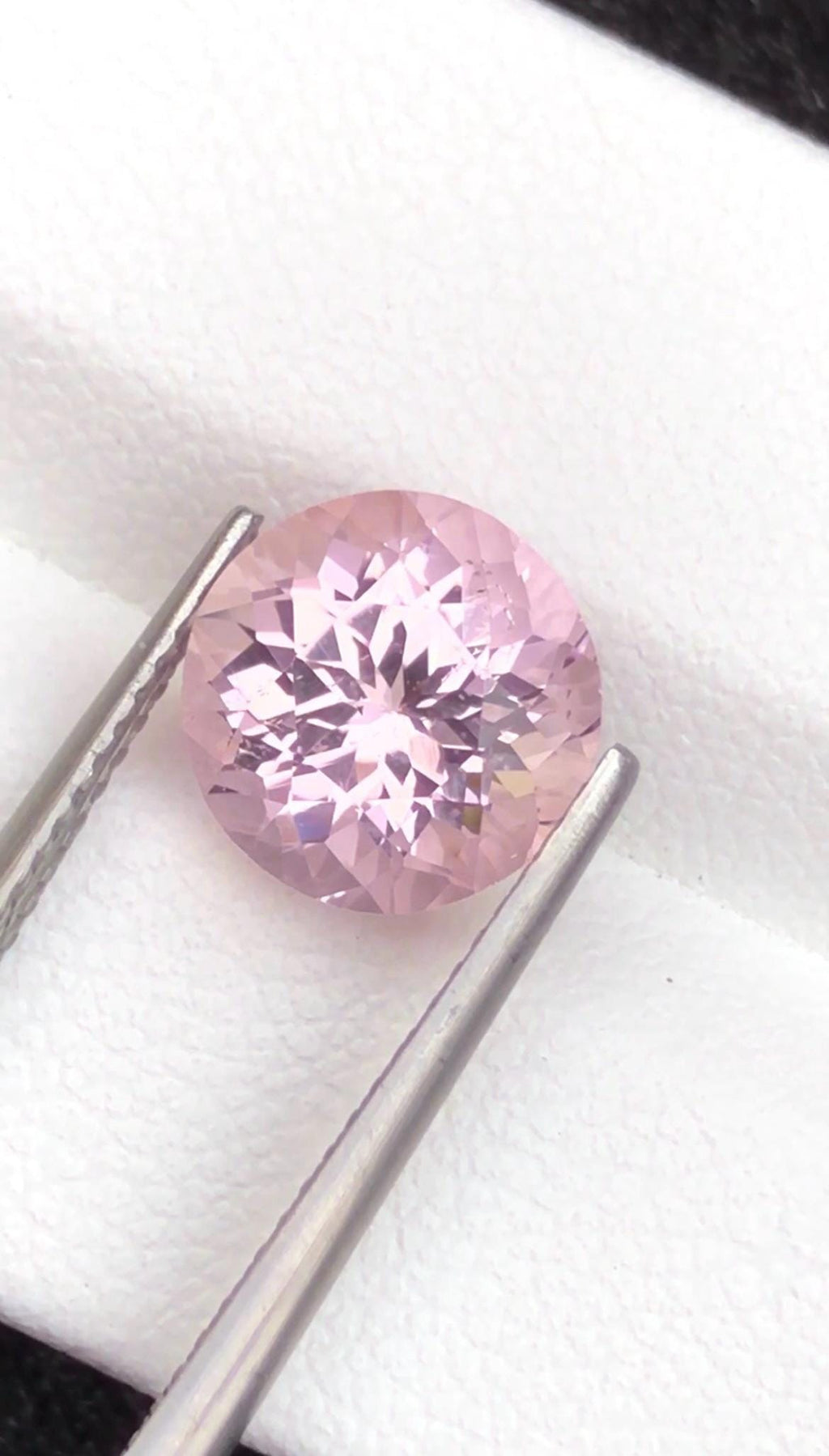 Pink Morganite 3.30 ct Round Cut – From Pakistan