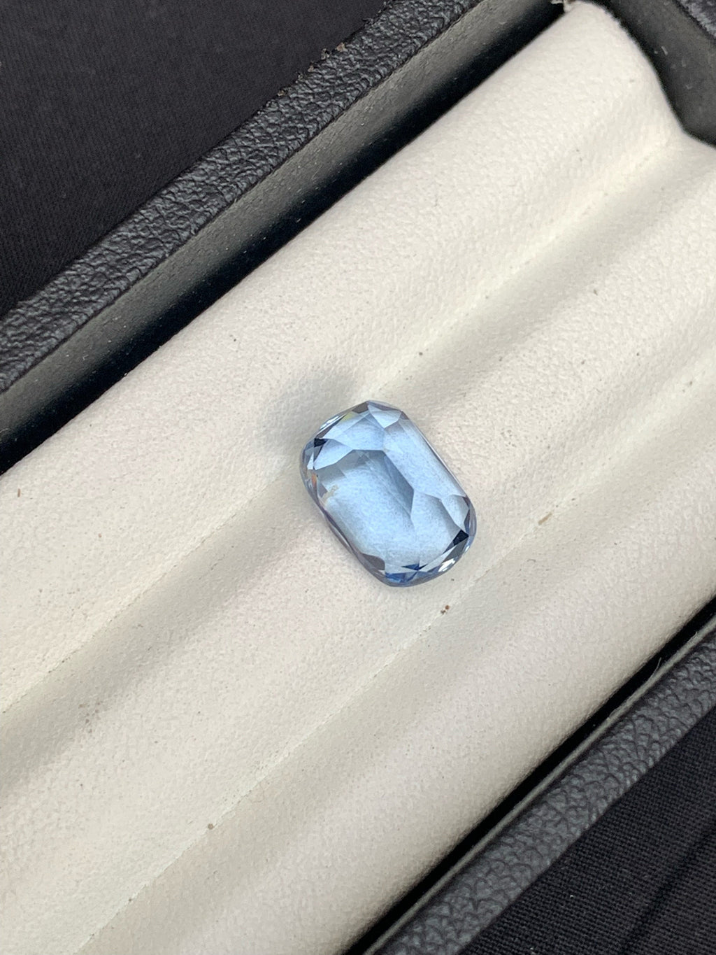 Santa Maria Blue Aquamarine Gemstone: Cushion Cut, 4.00 Carats