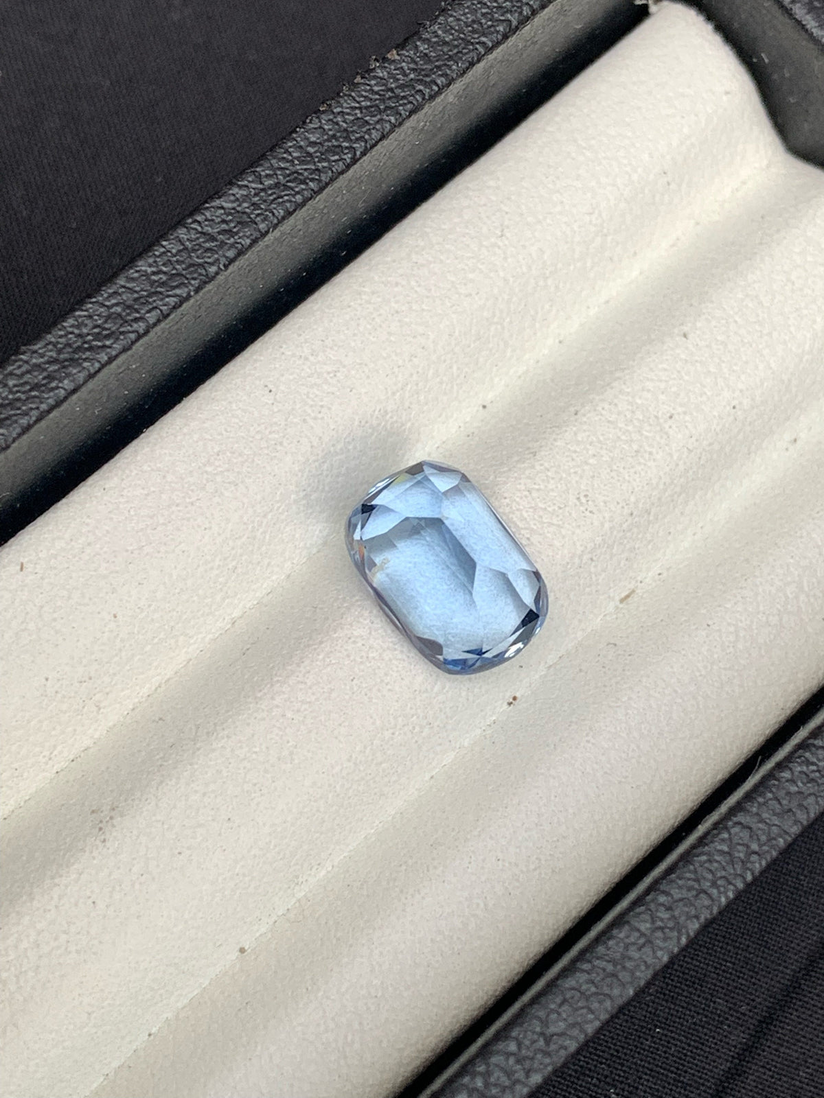 Santa Maria Blue Aquamarine Gemstone: Cushion Cut, 4.00 Carats