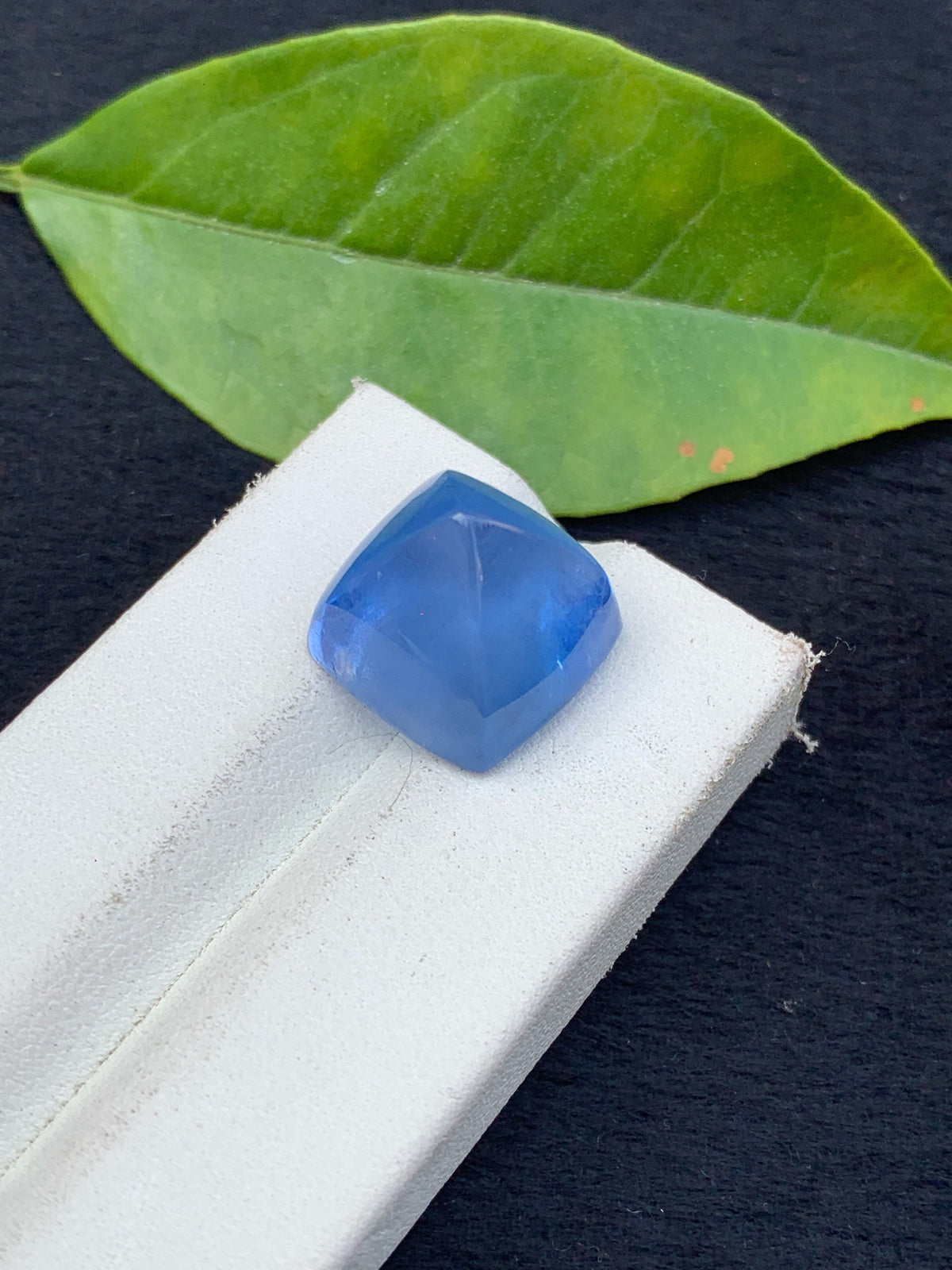 Santa Maria Aquamarine Cabochon: Sugarloaf Gemstone, 19.30 Carat