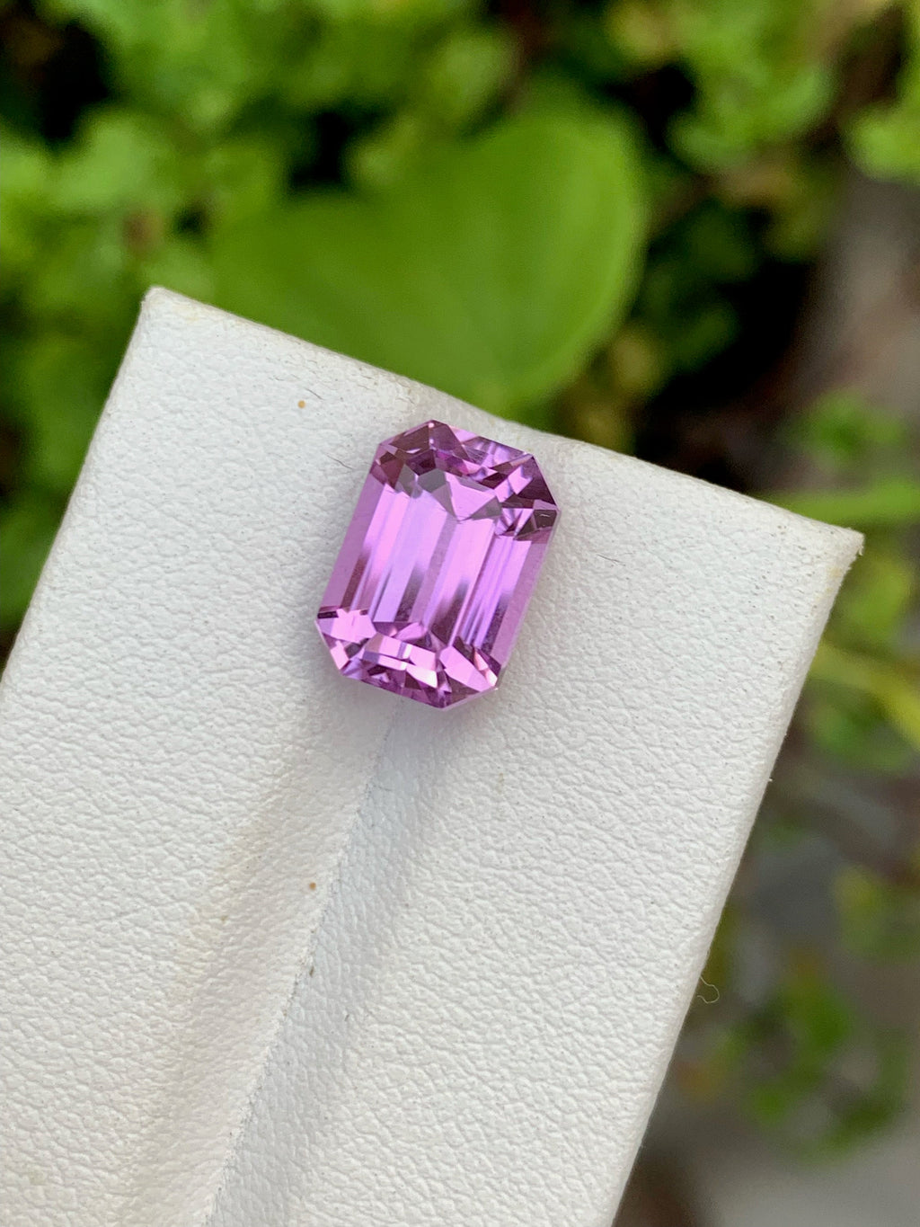 6.50 CT Lilac Kunzite Gemstone: Emerald Cut Loose Spodumene