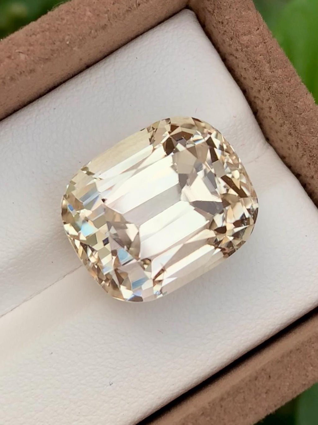 Golden Topaz 18.55ct Cushion Cut – Skardu Pakistan