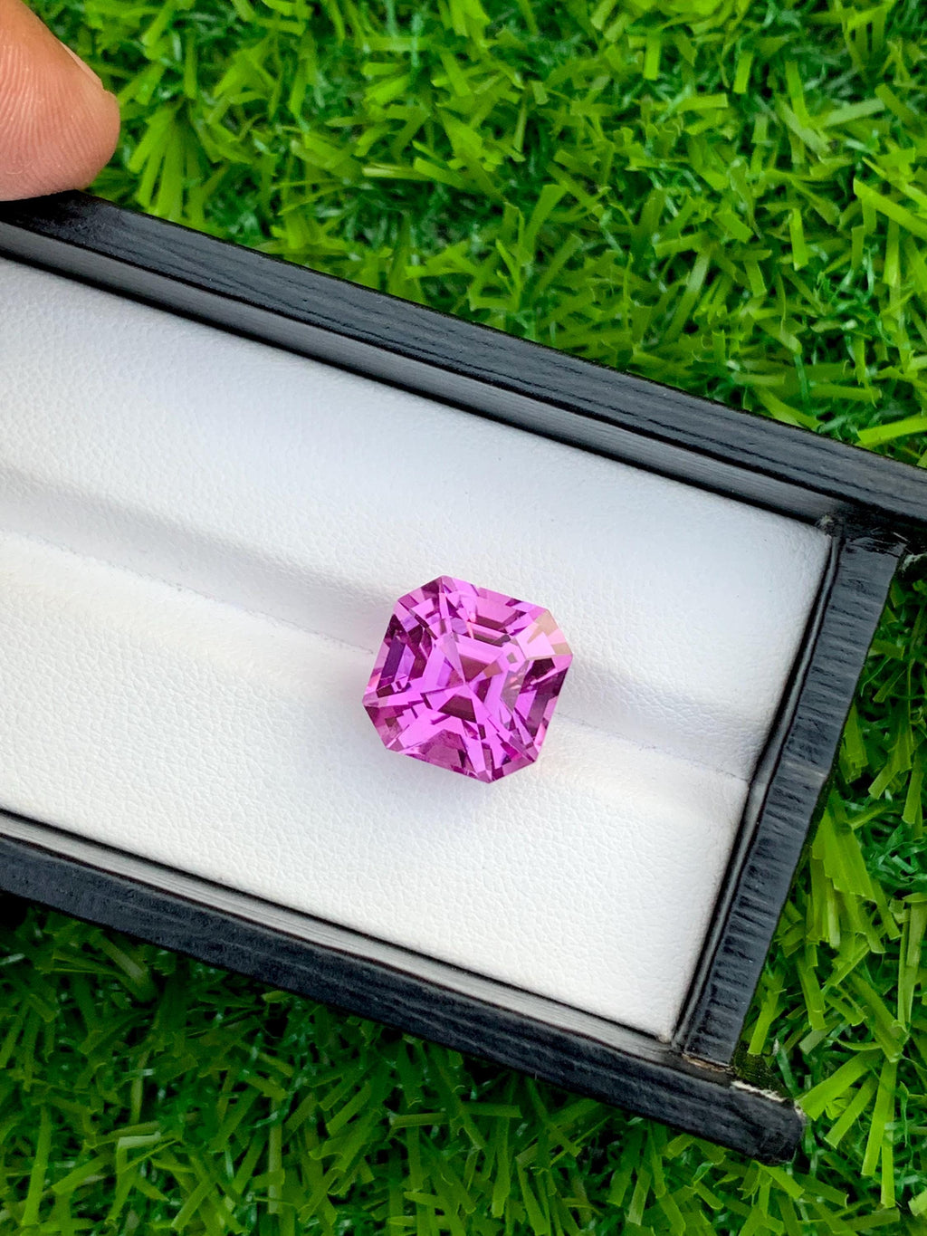 Purplish Pink Kunzite Gemstone: 13.40 CT Faceted Ascher Cut