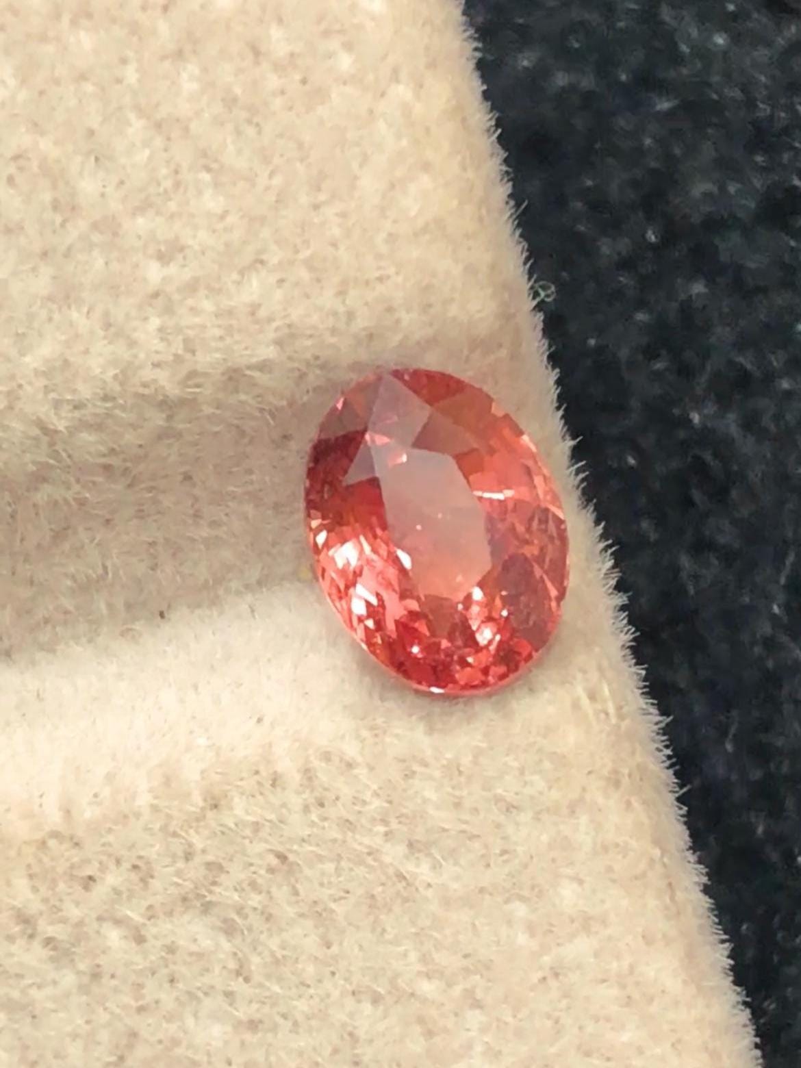 Padparadscha Sapphire 1.03ct Oval Cut – Sunset Peach-Pink Glow (GRS Certified)