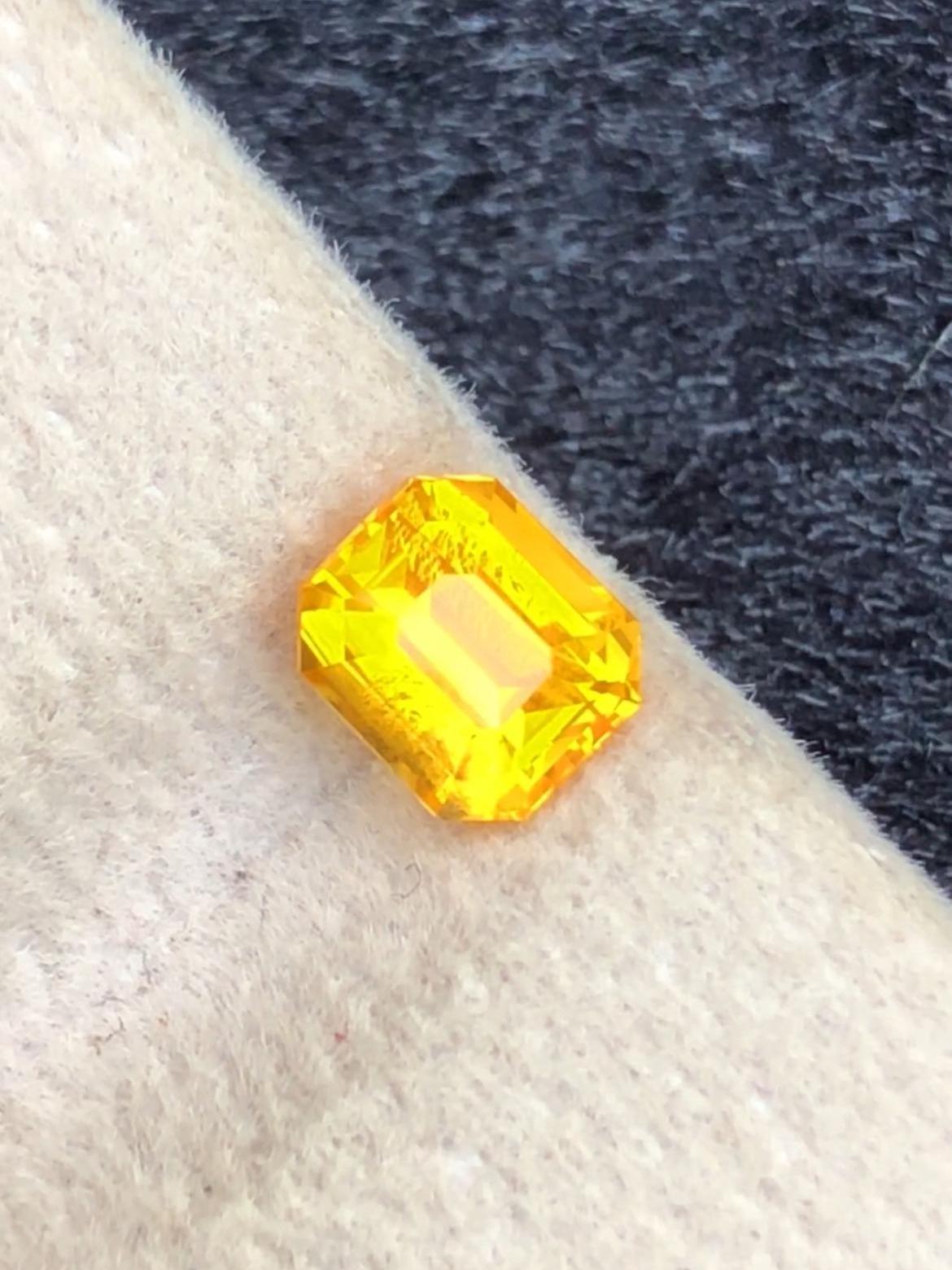 Yellow Sapphire 1.10 ct Emerald Cut – Vibrant Gem from Sri Lanka