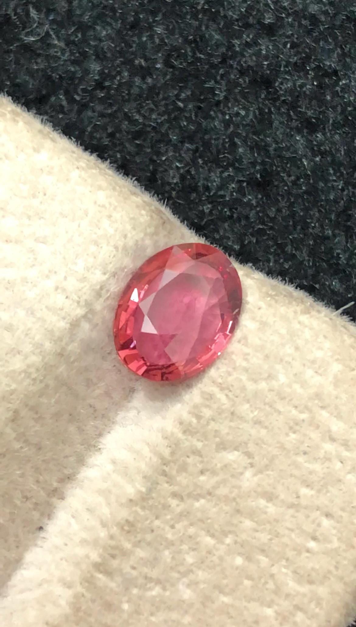 Natural Padparadscha Sapphire 1.21 ct Oval Cut – Lively Peach-Pink Glow With Certificate