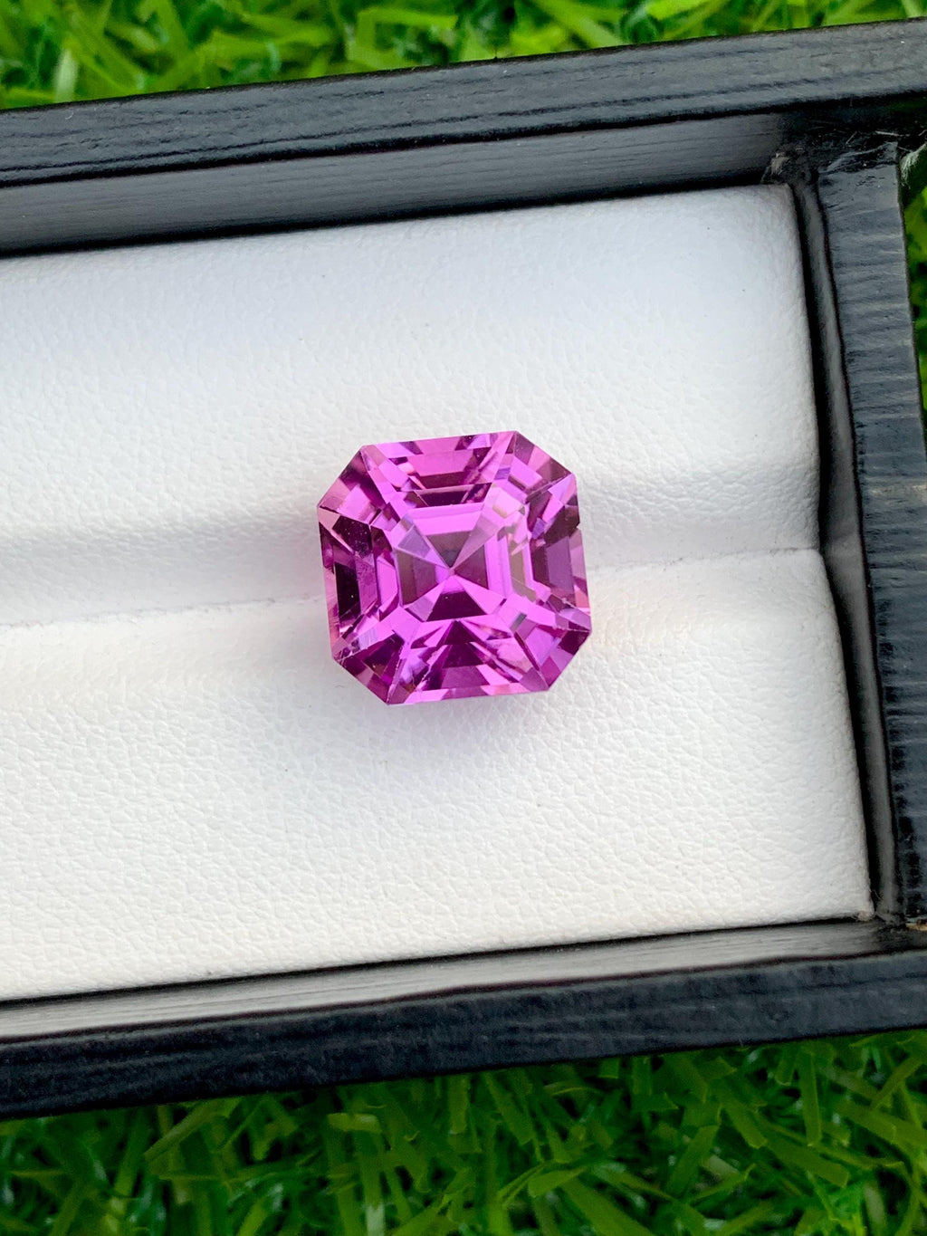 Purplish Pink Kunzite Gemstone: 13.40 CT Faceted Ascher Cut