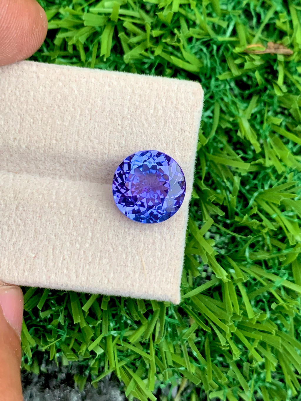 AAA Tanzanite Gemstone: 4.35 CT Round Cut, December Birthstone