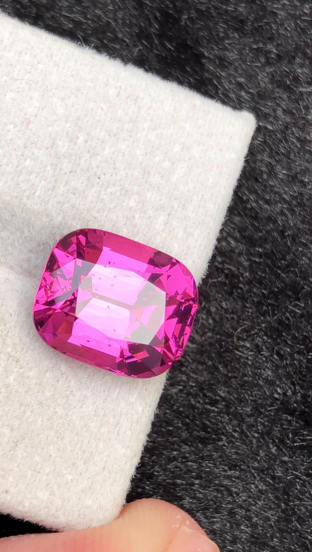 Tanga Mine Rhodolite Garnet 6.58ct Cushion Cut – Raspberry-Tone Tanzanian Gemstone