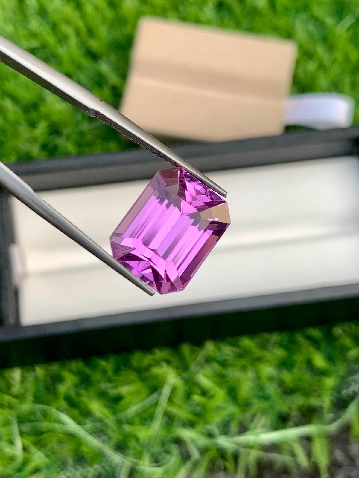 Emerald Cut Pink Kunzite Gemstone: 12.35 Carat Faceted Jewelry Stone