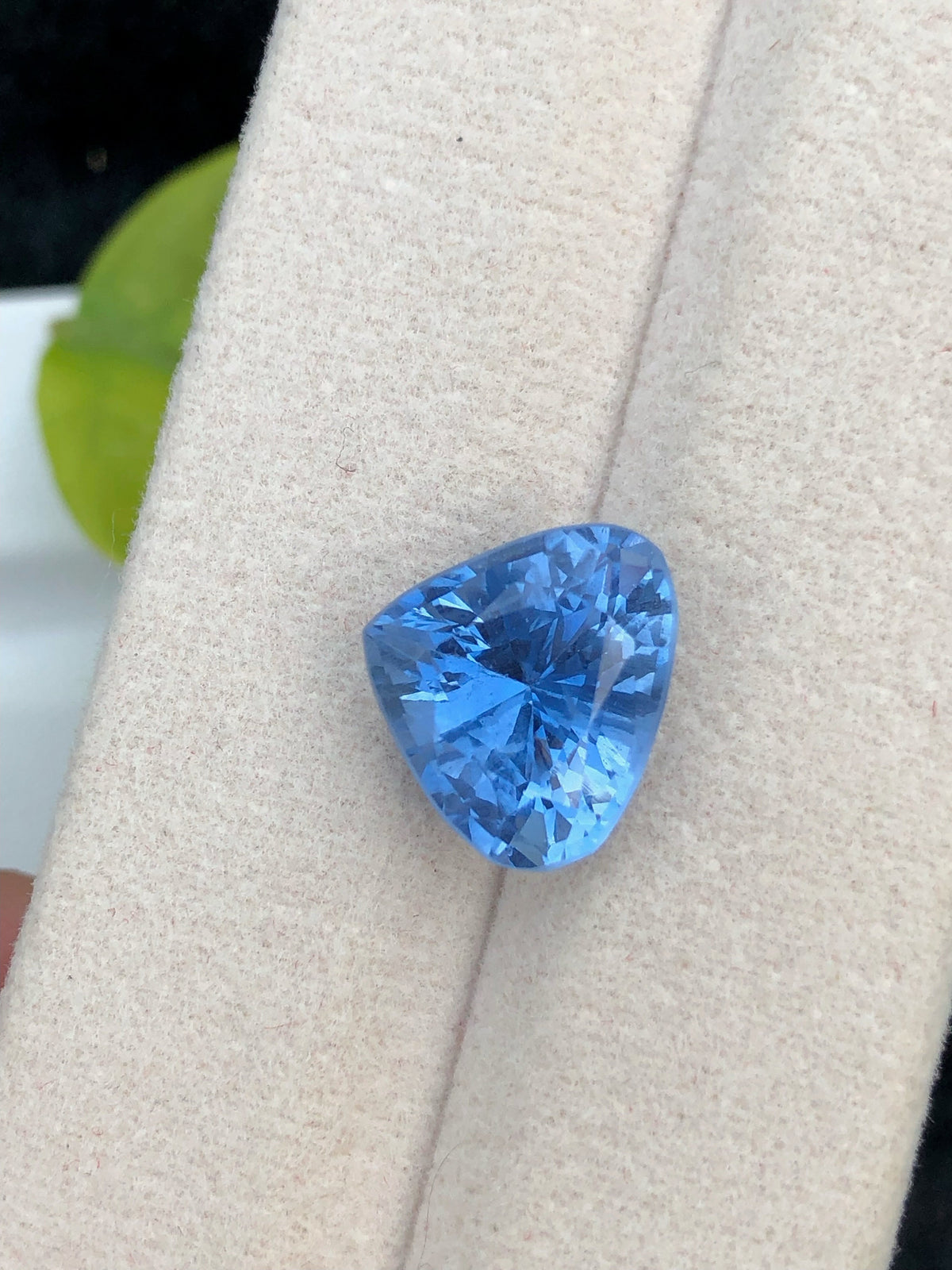 4.55 CT Santa Maria Aquamarine Gemstone: Deep Blue Heart, Brazil