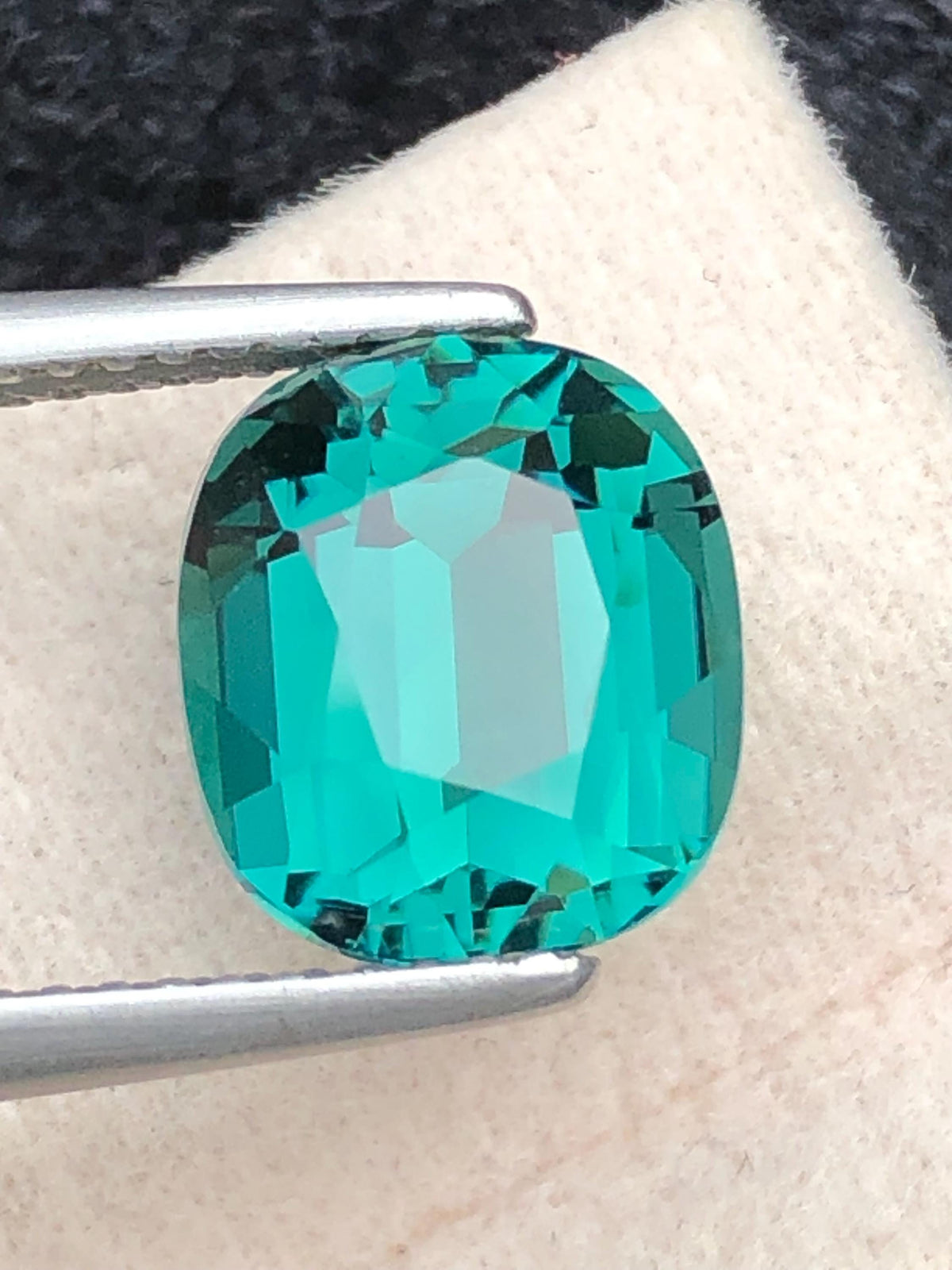 Natural lagoon Tourmaline Gemstone – Oval Cut, 4.10 Carats (Afghanistan)