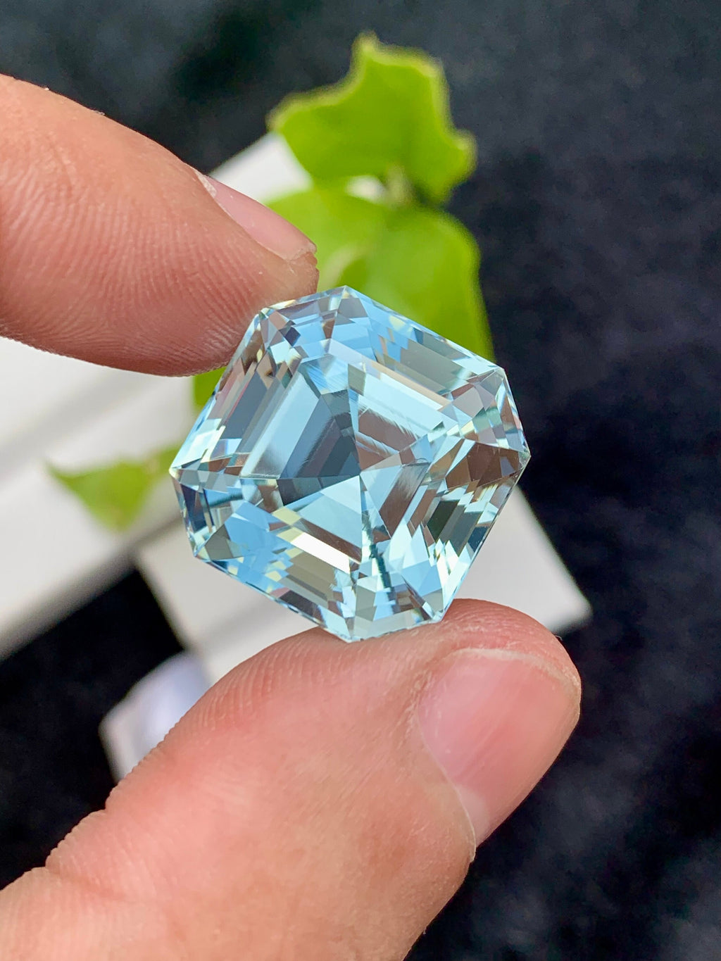 Natural Santa Maria Blue Aquamarine Gemstone: VVS Ascher Cut, 32.15 CT