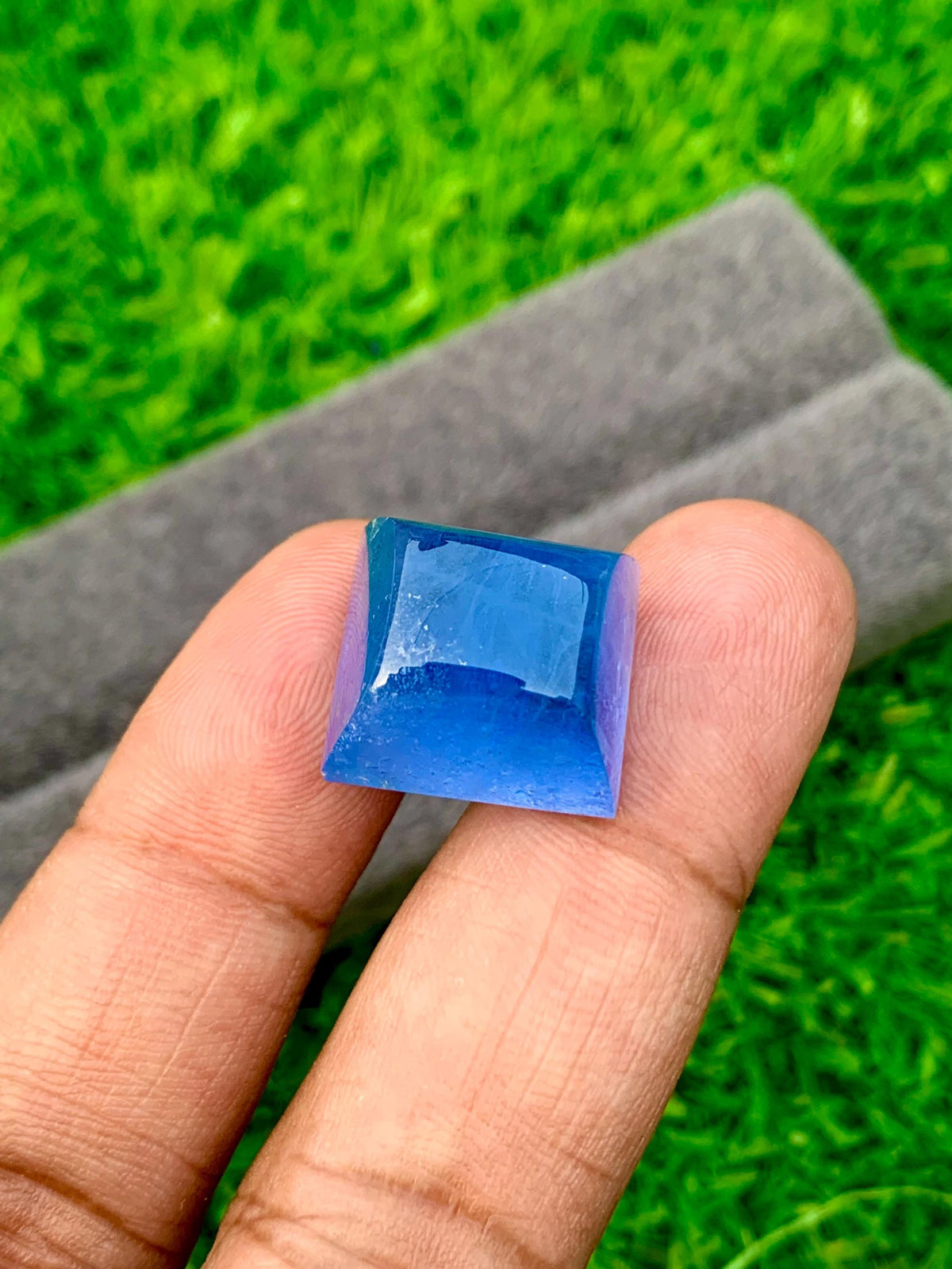 Santa Maria Aquamarine Cabochon: Sugarloaf Gemstone, 28.95 Carat