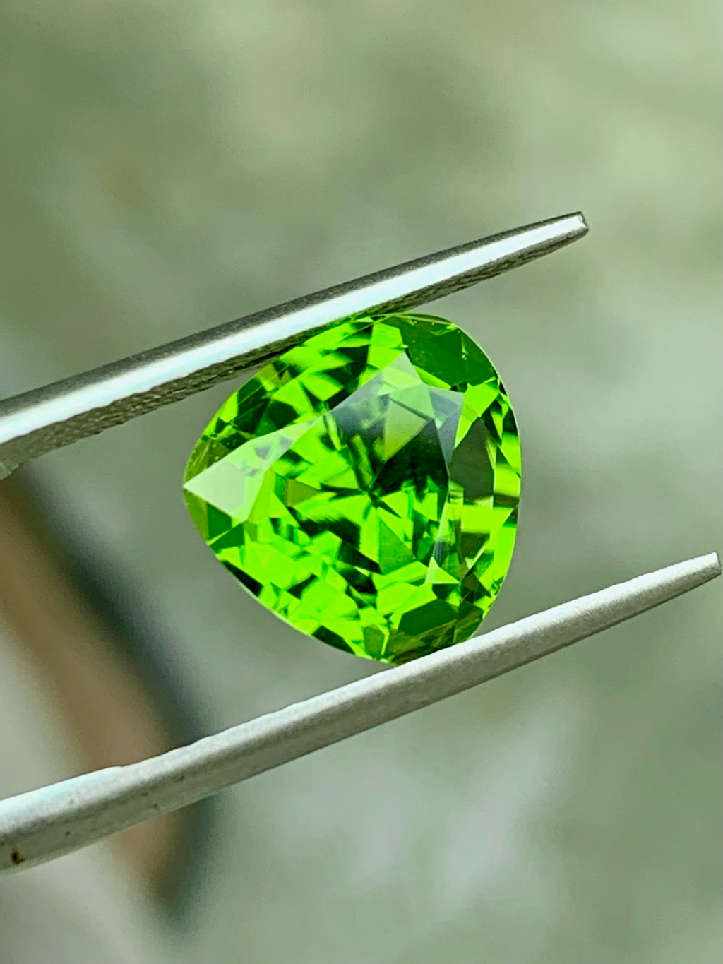 Trillion Cut Green Peridot Gemstone: Natural August Birthstone, 3.95 Cts