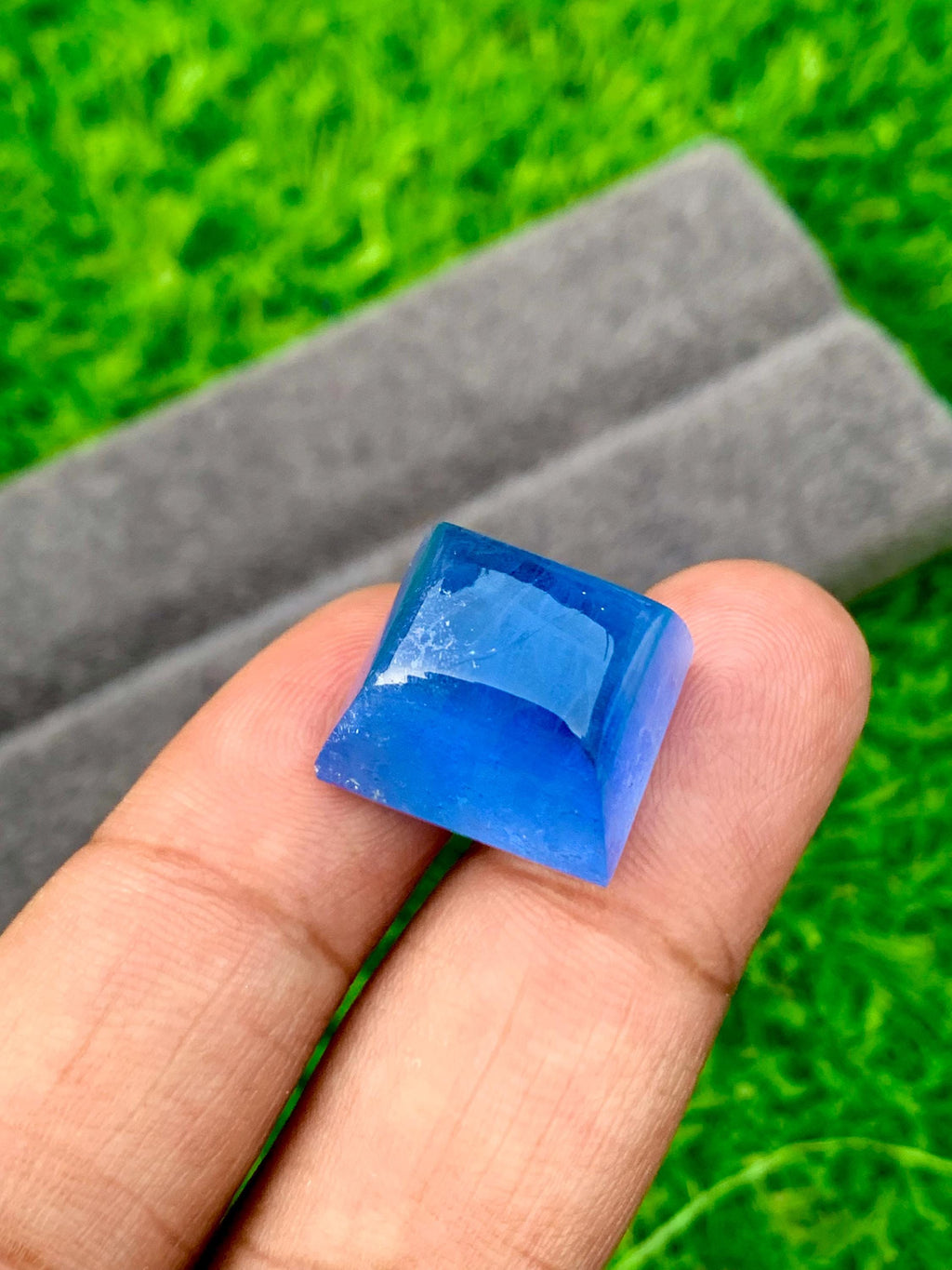 Santa Maria Aquamarine Cabochon: Sugarloaf Gemstone, 28.95 Carat