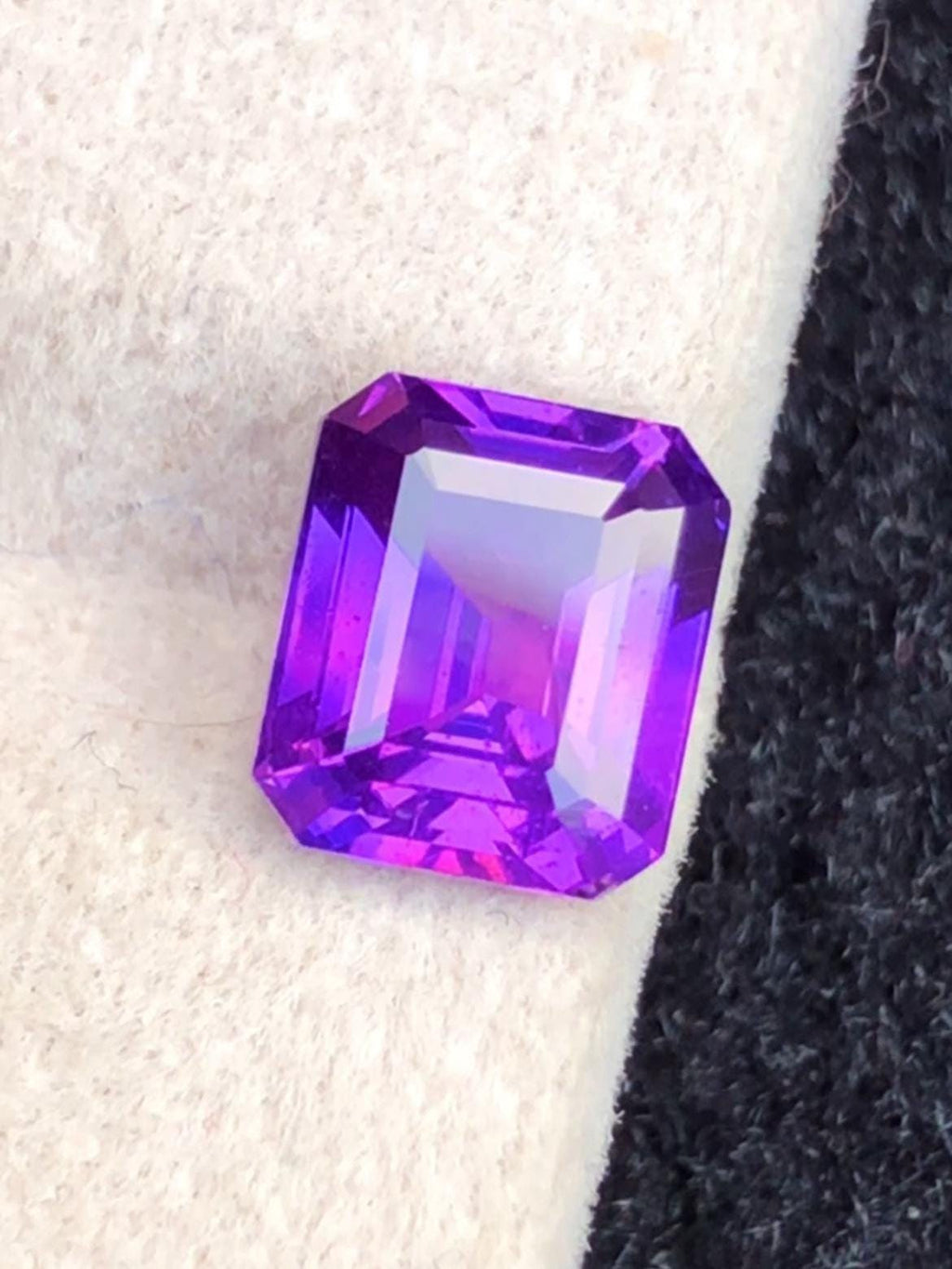Lavender Sapphire 2.05ct Octagonal Emerald Cut Madagascar , No heat Certified
