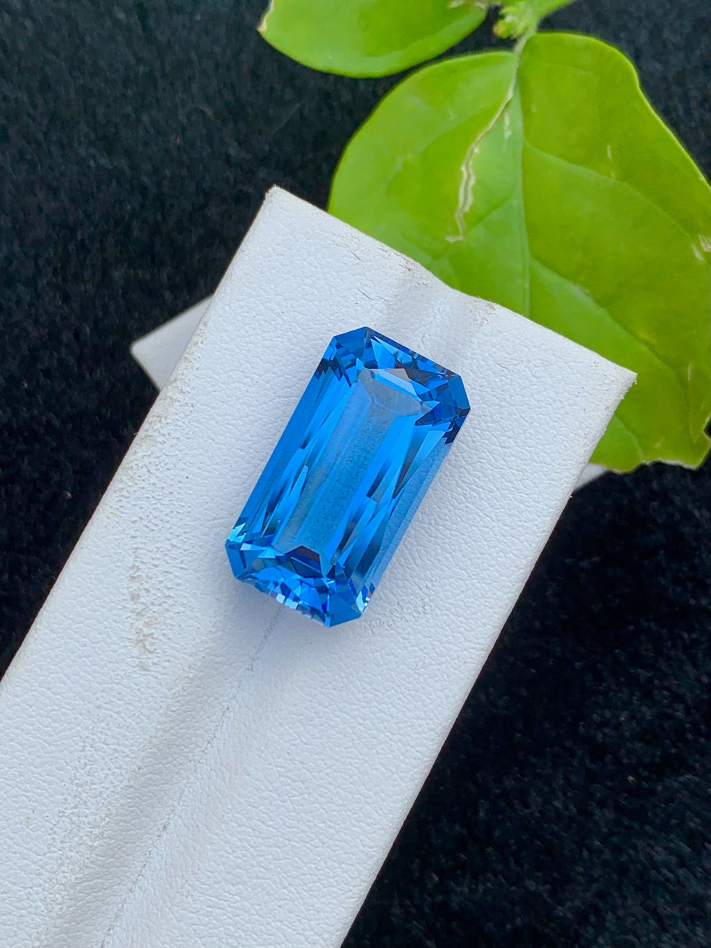 Santa Maria Aquamarine Gemstone: Emerald Cut, 18.68 CT Loose Beryl
