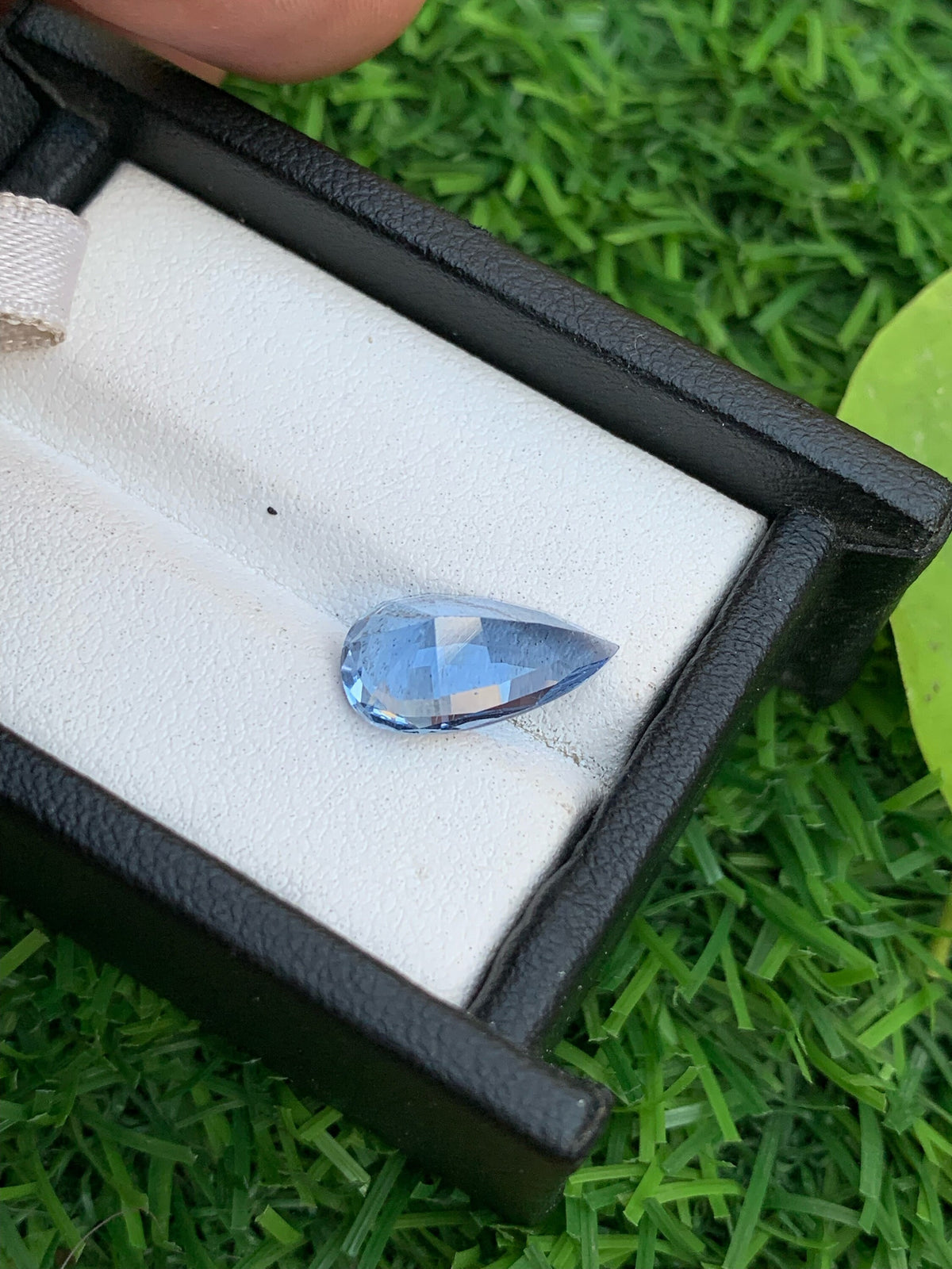 Natural Santa Maria Blue Aquamarine Gemstone: Pear Shape, 3.5 Carat
