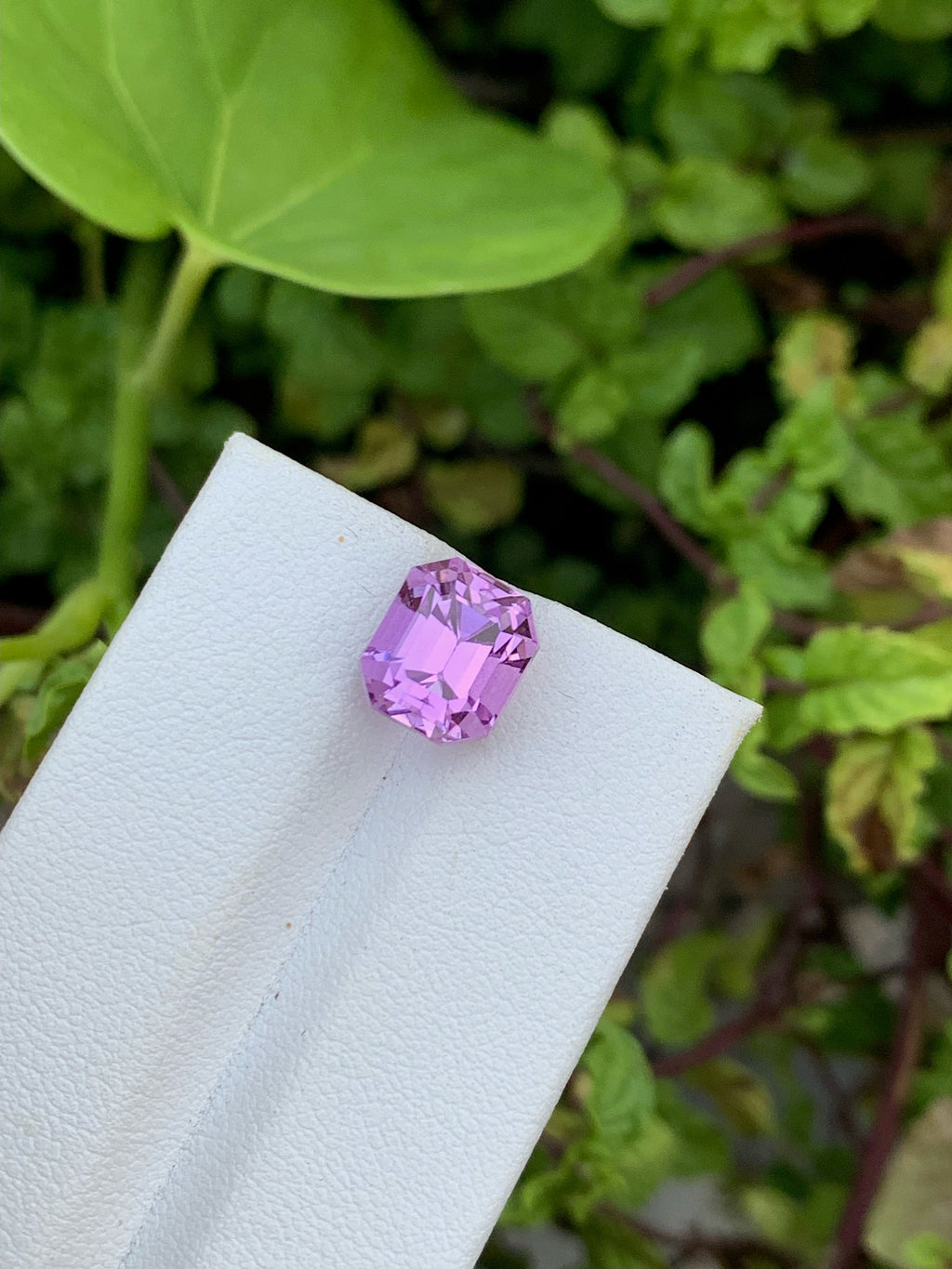 Lilac Pink Kunzite Gemstone: 5.15 CT Emerald Cut Spodumene