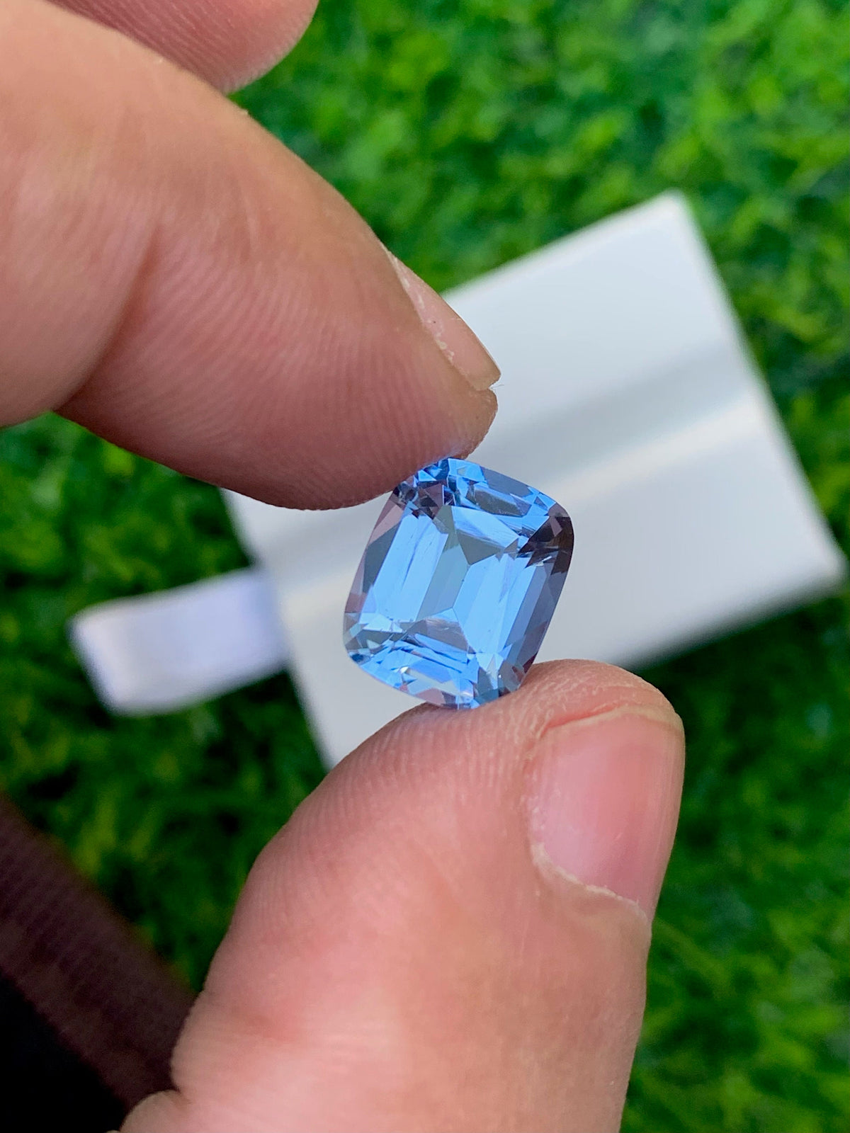 Santa Maria Aquamarine Gemstone: 3.55 CT Cushion Cut Stone