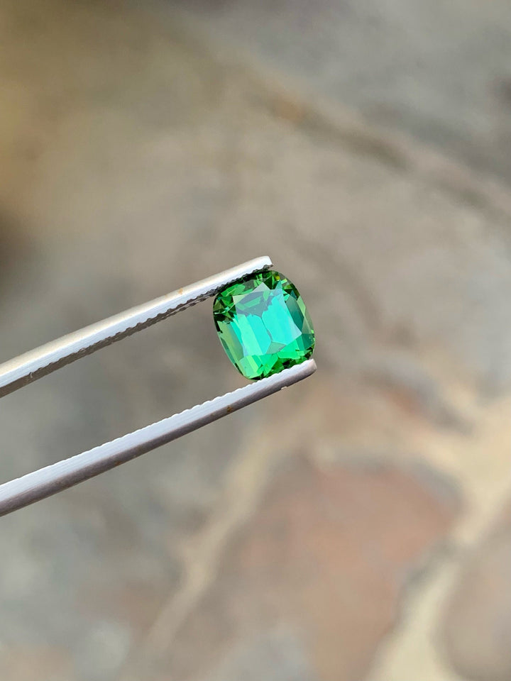 Green Tourmaline Gemstone: 2.40 CT Faceted Cushion Cut Stone