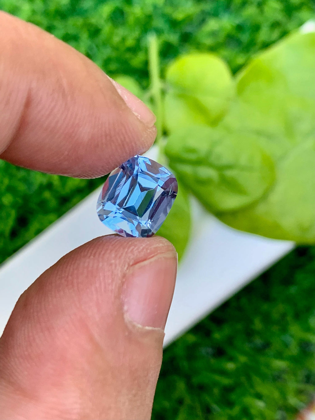 Santa Maria Aquamarine Gemstone: 2.80 ct Cushion Cut Blue Beryl