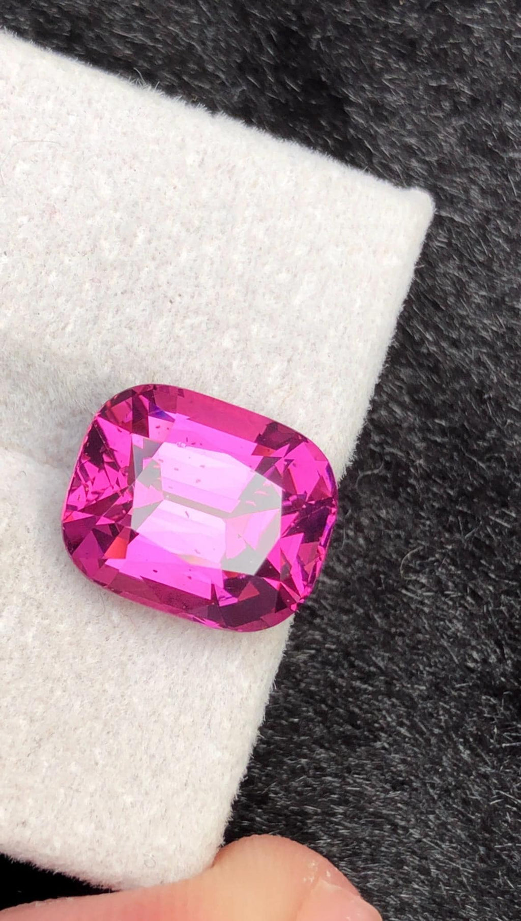 Tanga Mine Rhodolite Garnet 6.58ct Cushion Cut – Raspberry-Tone Tanzanian Gemstone