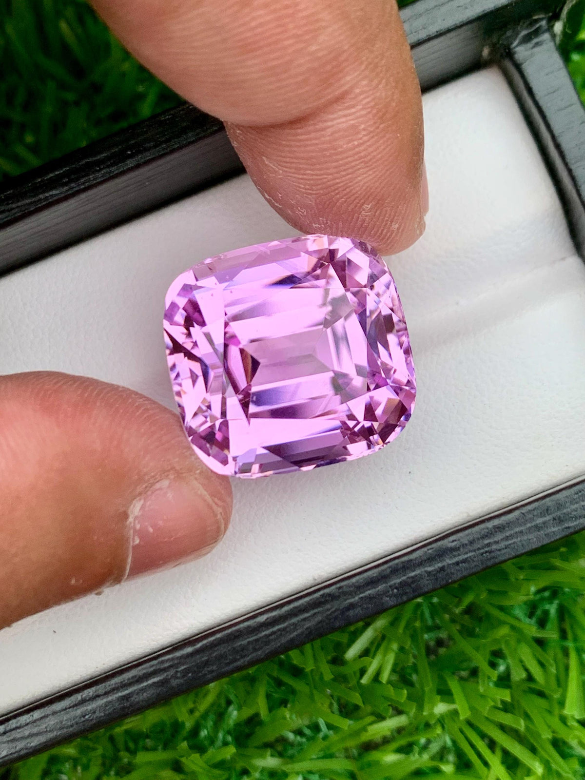 Lilac Pink Kunzite Gemstone: 40.35 CT Cushion Cut, Afghanistan Origin