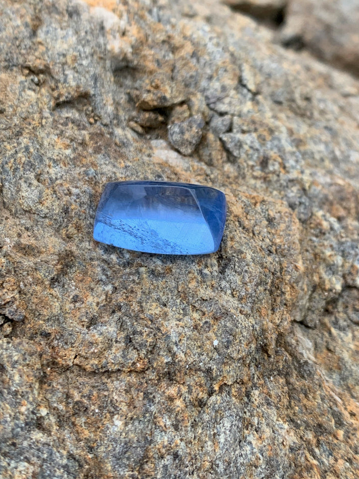 Mariner Blue Aquamarine Sugarloaf Cabochon: 18.70 CT Gemstone