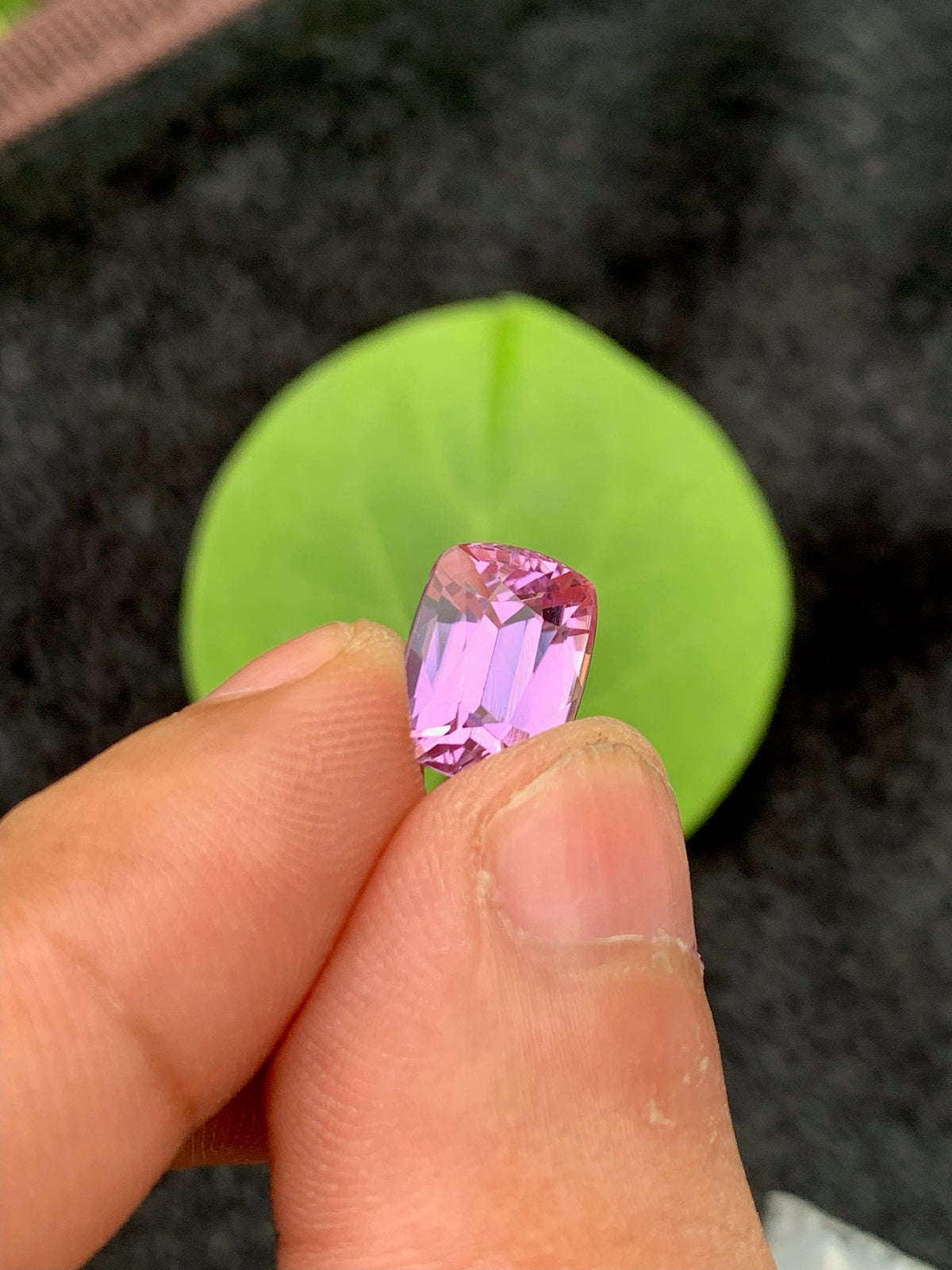 Pink Kunzite Gemstone: 4.85 CT Faceted Cushion Cut Stone