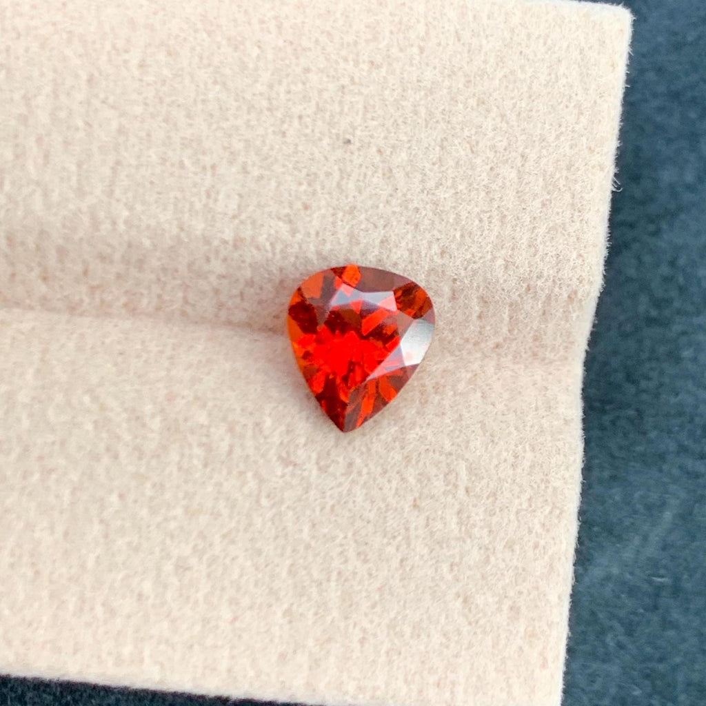 Spessartite Garnet 1.65ct Heart Shape – Vibrant Orange-Red Sparkle
