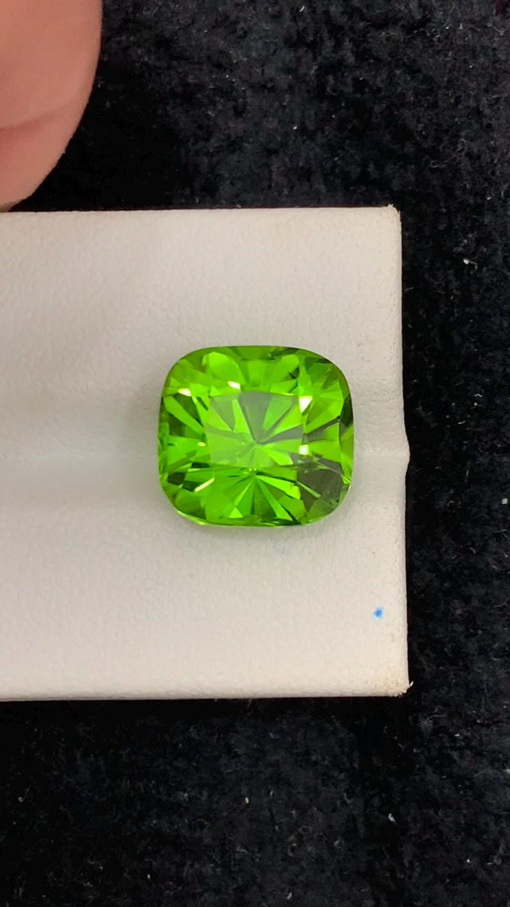 10 Carat Olive Green Peridot Gemstone: Cushion Cut, VVS Clarity