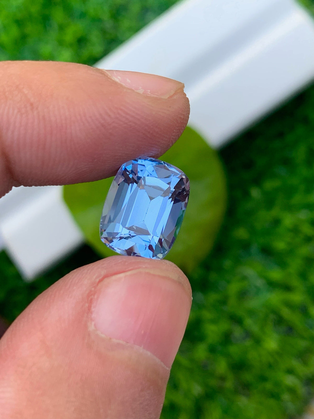 Santa Maria Blue Aquamarine: 5.40 CT VVS Cushion Cut Gemstone